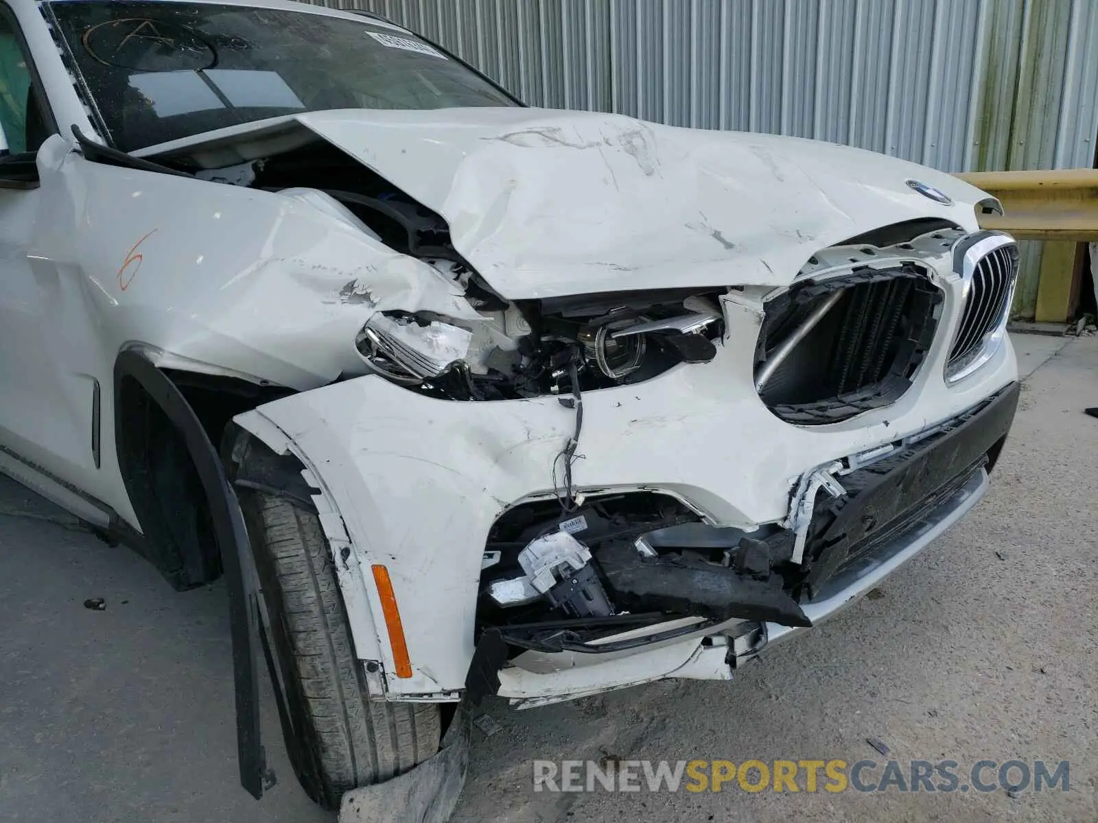 9 Photograph of a damaged car 5UXTR7C59KLR43930 BMW X3 2019