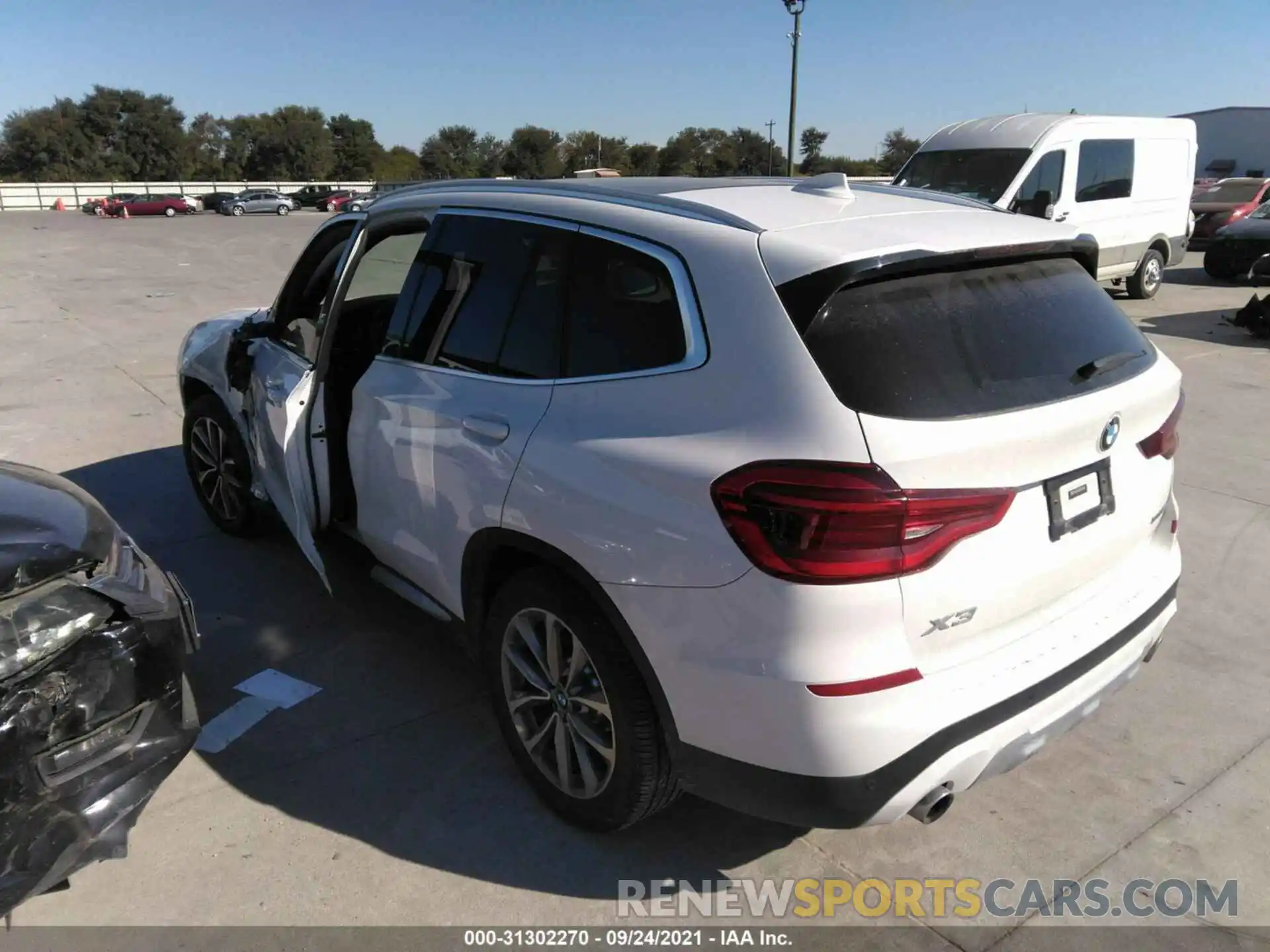 3 Photograph of a damaged car 5UXTR7C59KLR50148 BMW X3 2019