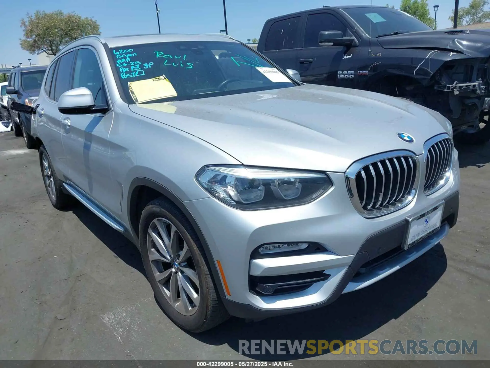 1 Photograph of a damaged car 5UXTR7C59KLR51736 BMW X3 2019