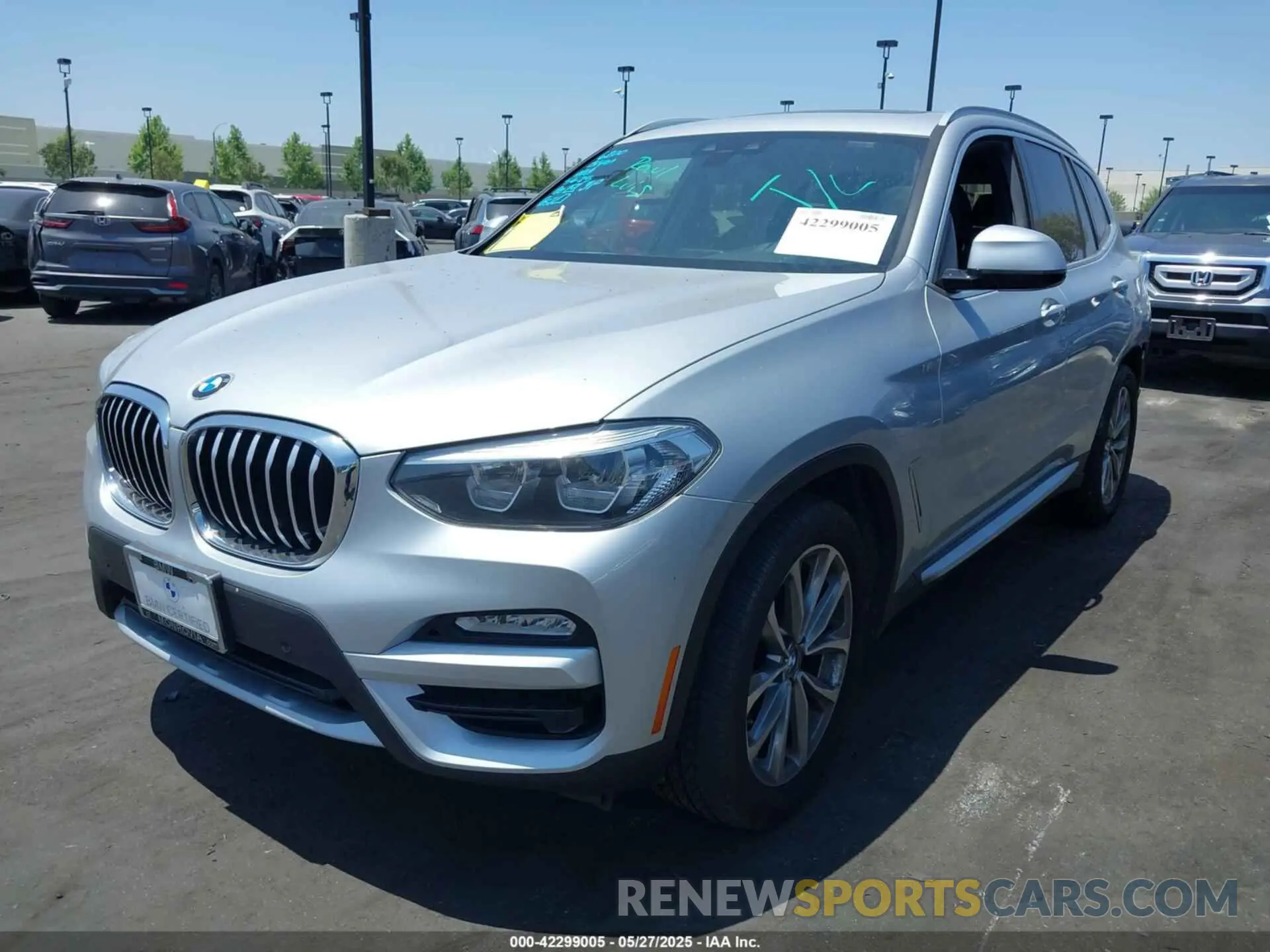 2 Photograph of a damaged car 5UXTR7C59KLR51736 BMW X3 2019