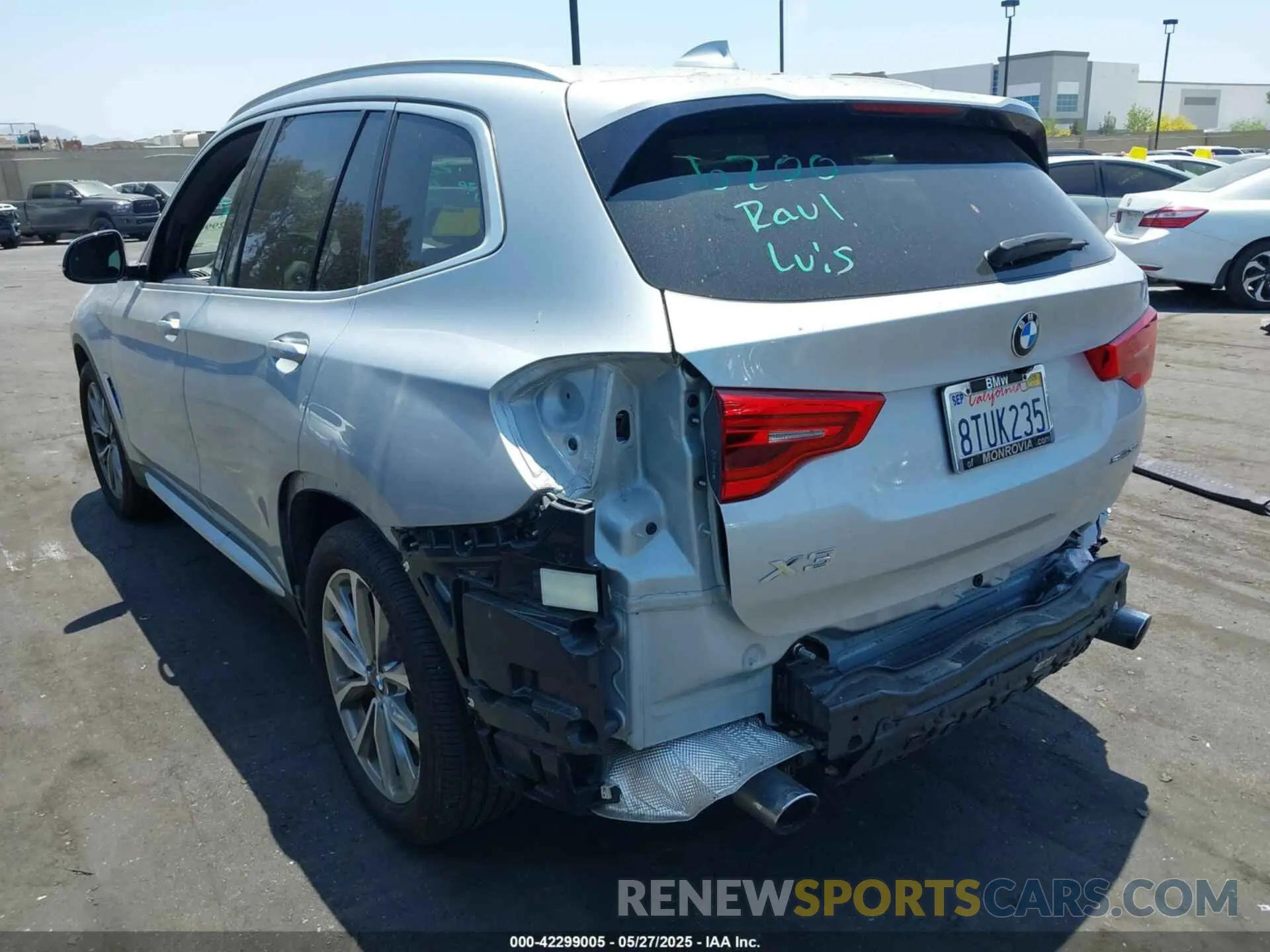 3 Photograph of a damaged car 5UXTR7C59KLR51736 BMW X3 2019