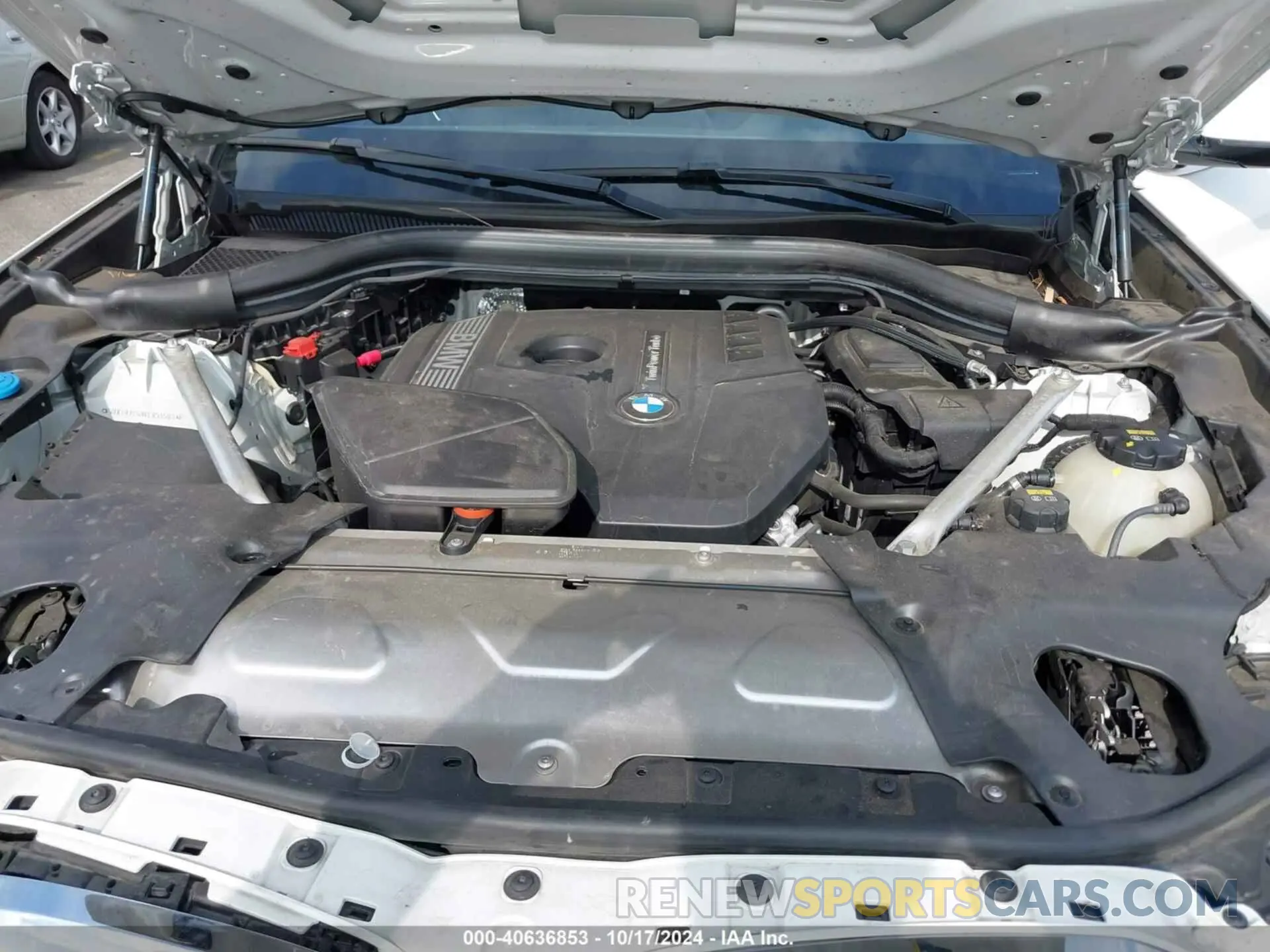 10 Photograph of a damaged car 5UXTR7C59KLR53583 BMW X3 2019