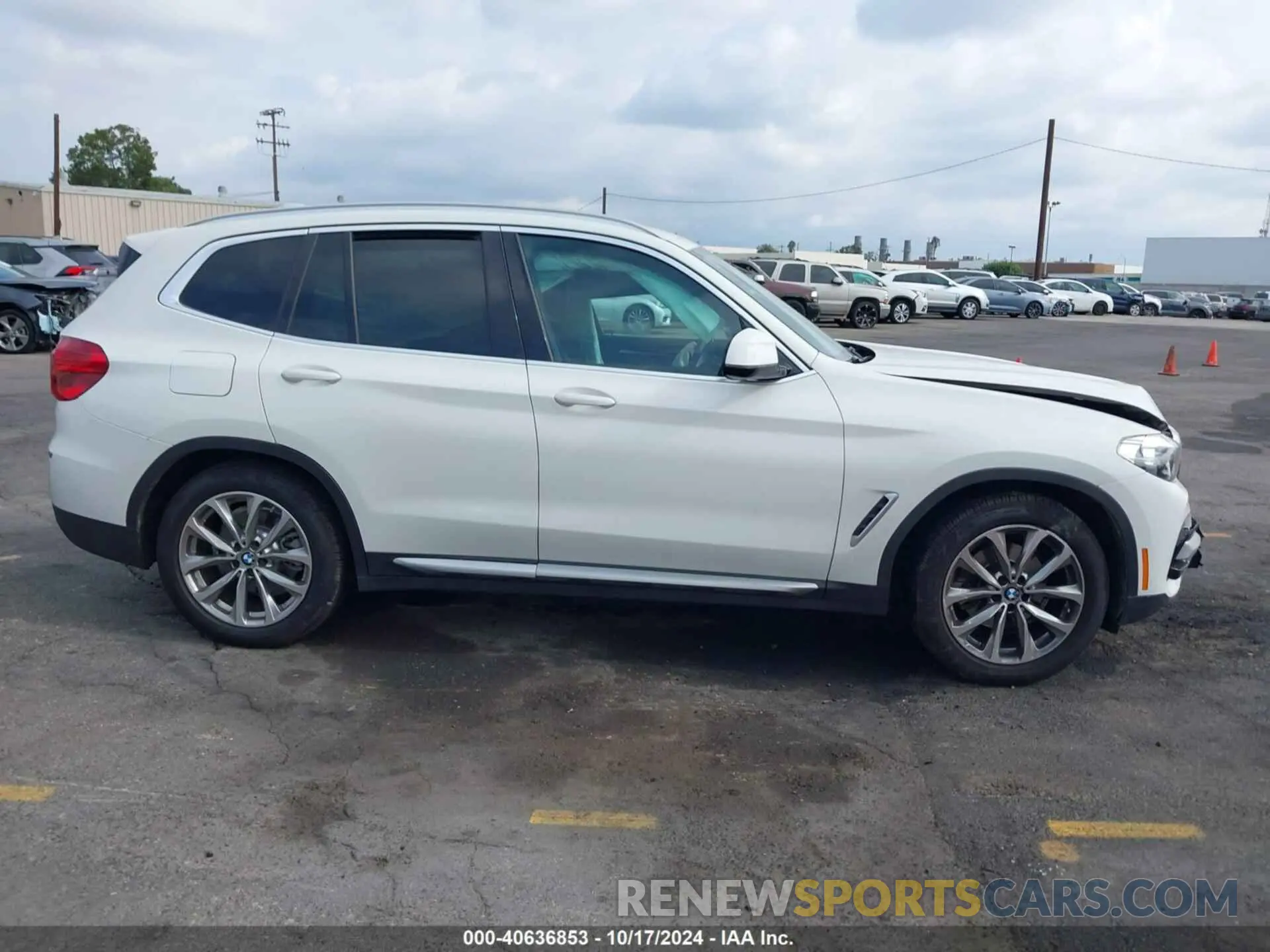 13 Photograph of a damaged car 5UXTR7C59KLR53583 BMW X3 2019