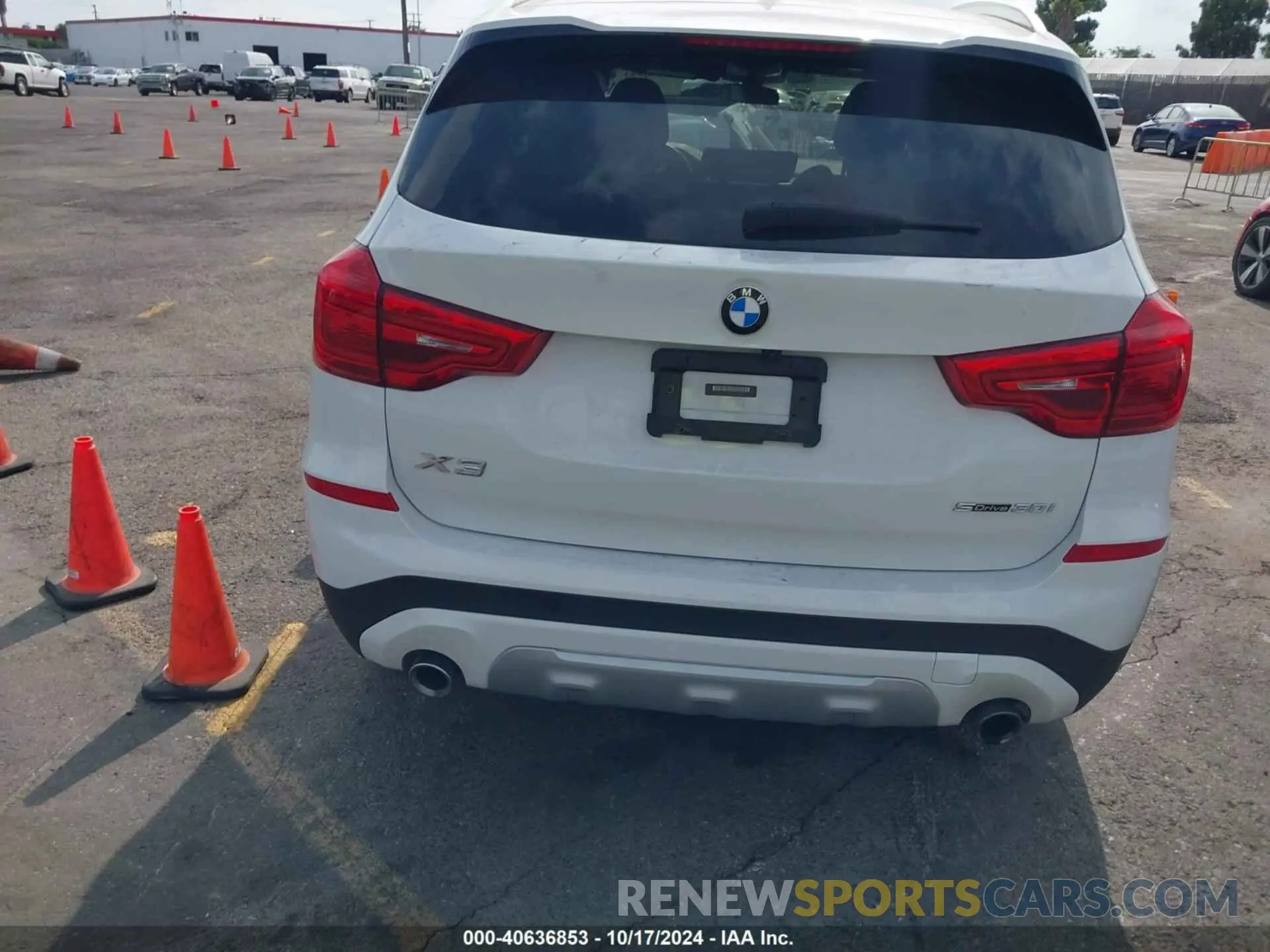 16 Photograph of a damaged car 5UXTR7C59KLR53583 BMW X3 2019