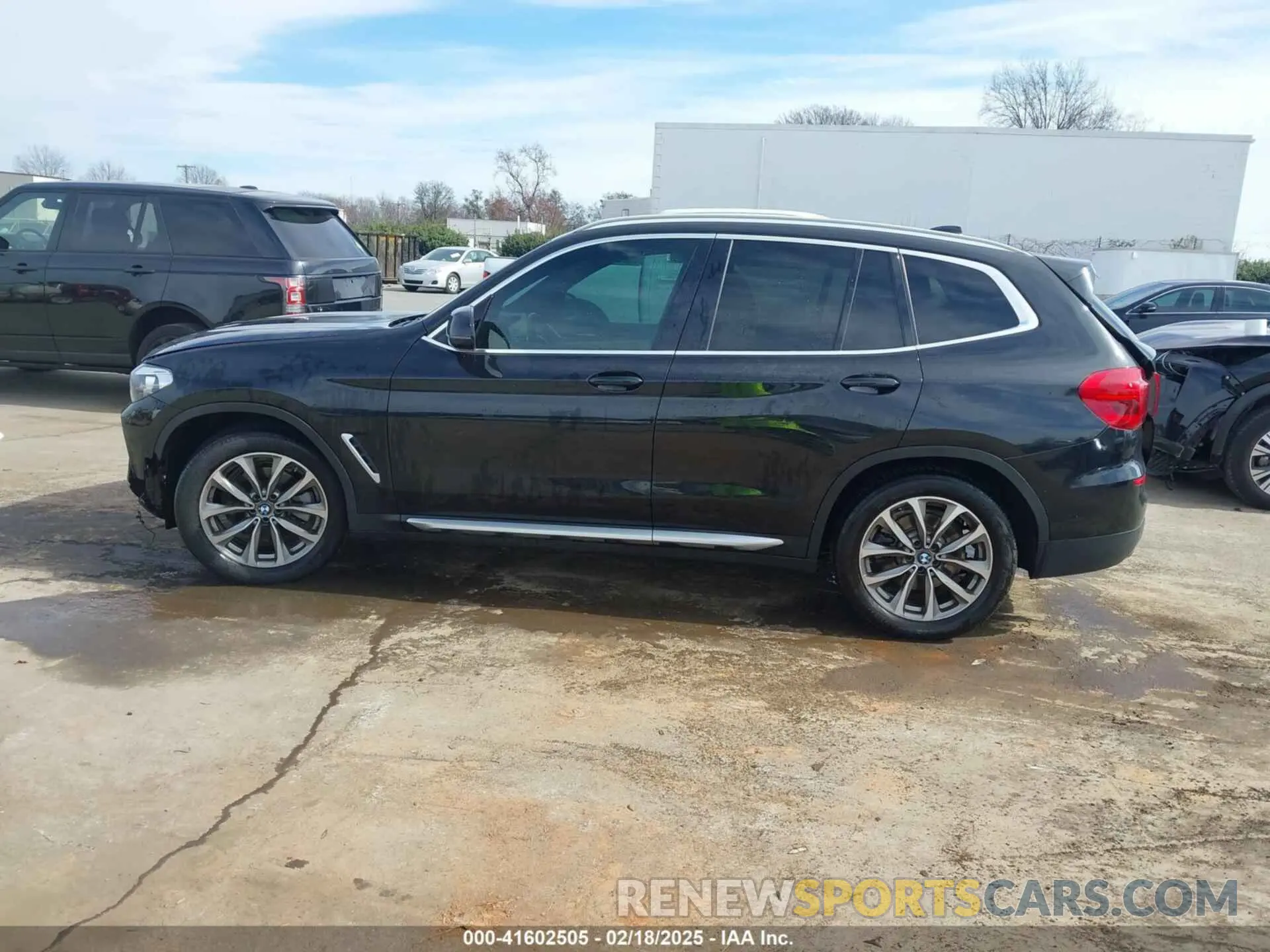 14 Photograph of a damaged car 5UXTR7C5XKLE97919 BMW X3 2019