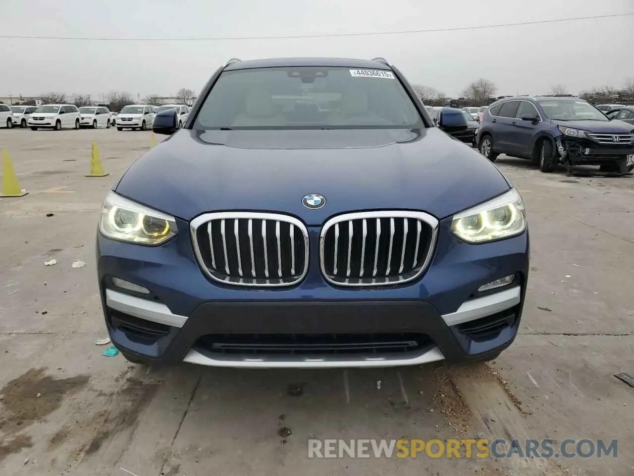 5 Photograph of a damaged car 5UXTR7C5XKLE98200 BMW X3 2019