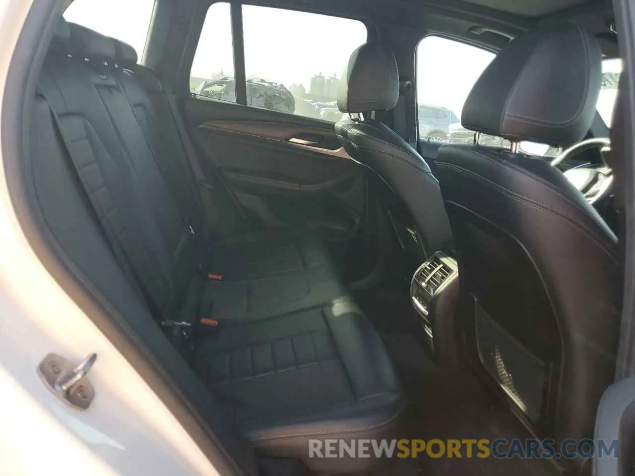 11 Photograph of a damaged car 5UXTR7C5XKLF23998 BMW X3 2019