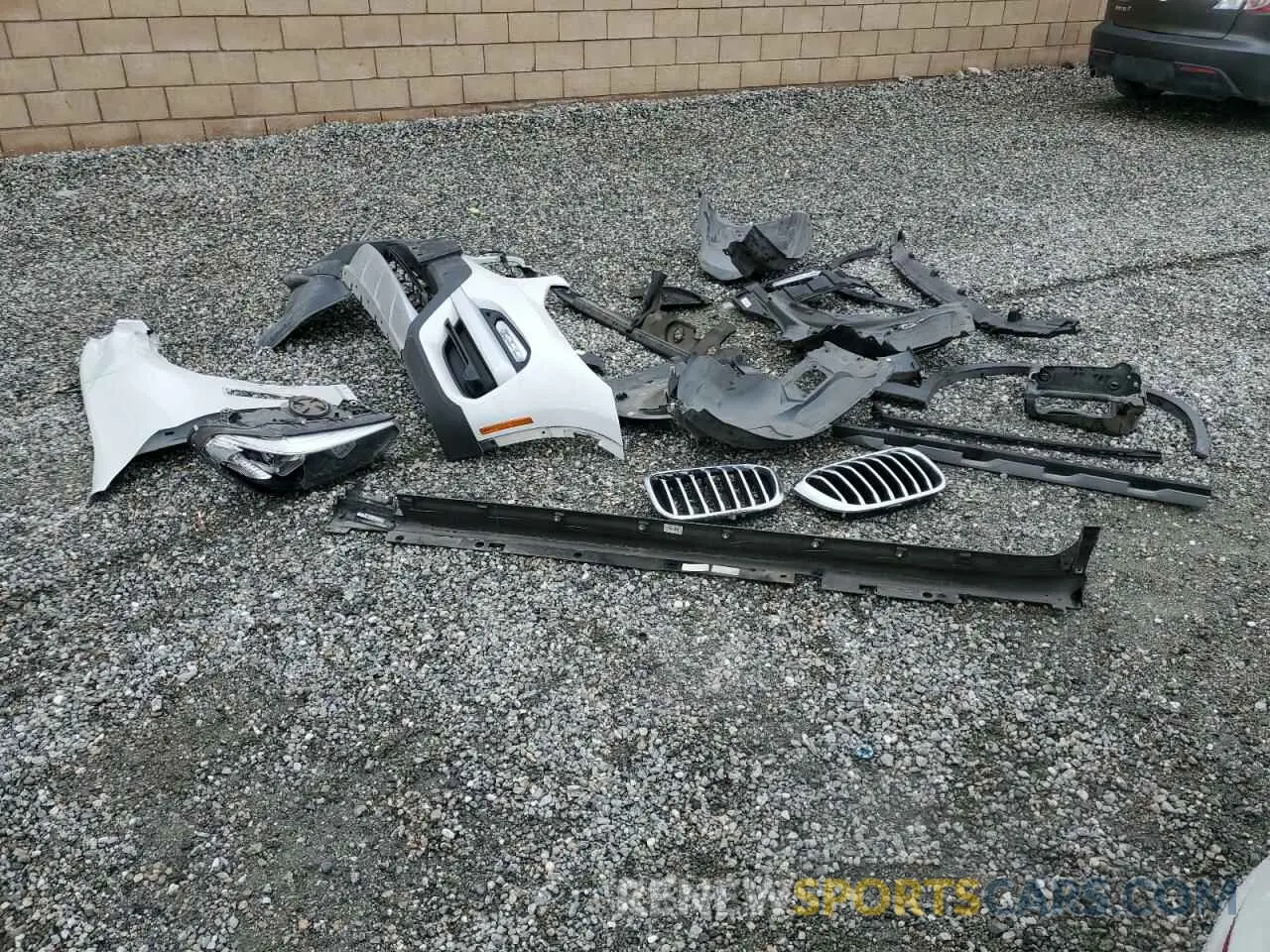 13 Photograph of a damaged car 5UXTR7C5XKLF28330 BMW X3 2019