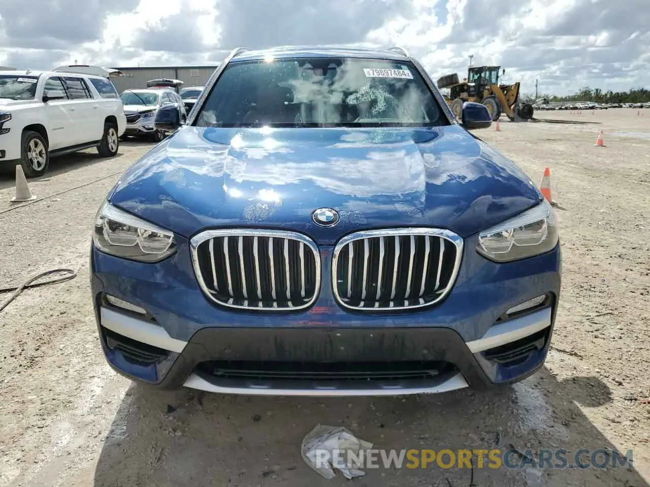 5 Photograph of a damaged car 5UXTR7C5XKLF33026 BMW X3 2019
