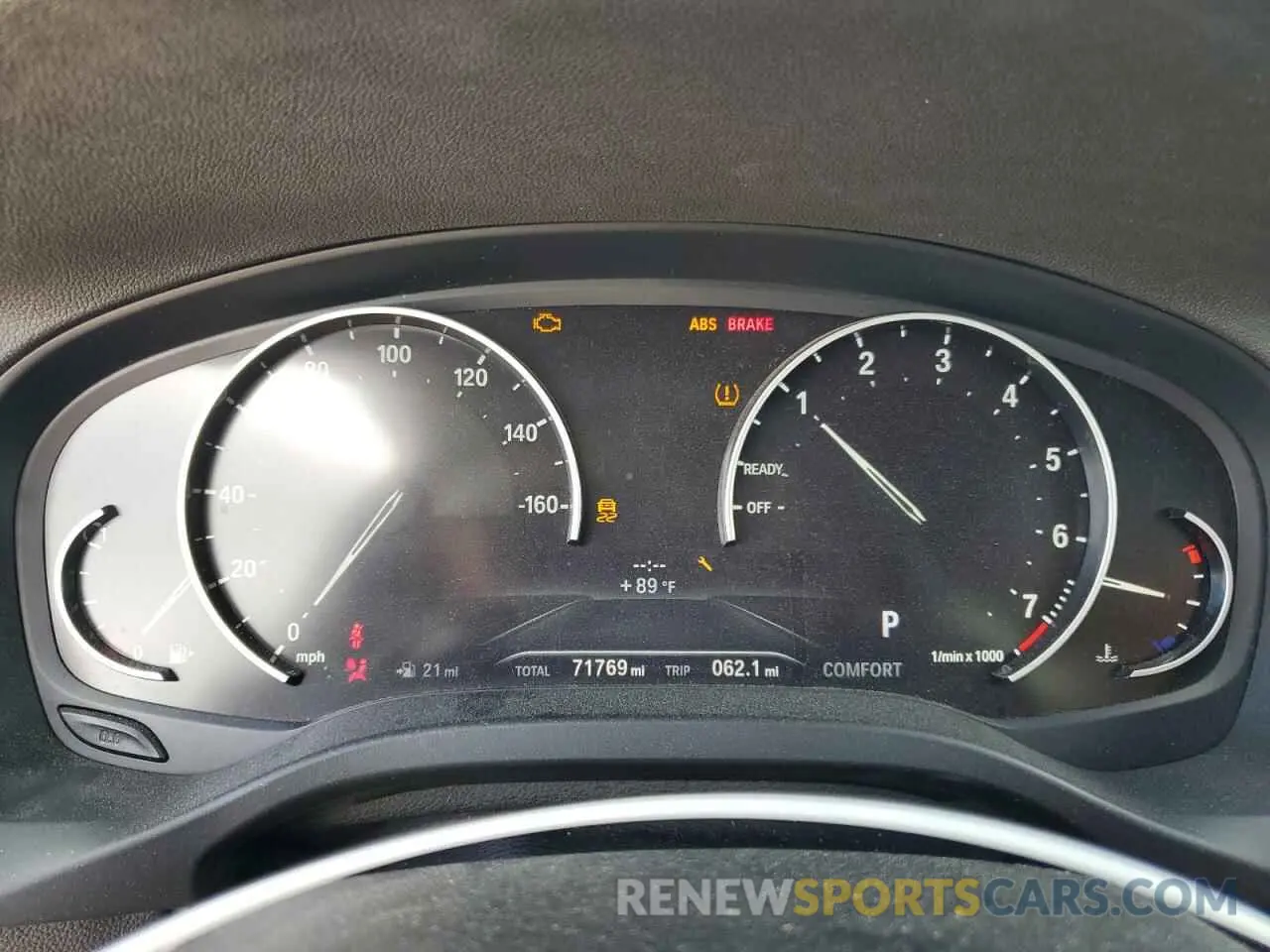 9 Photograph of a damaged car 5UXTR7C5XKLF33026 BMW X3 2019