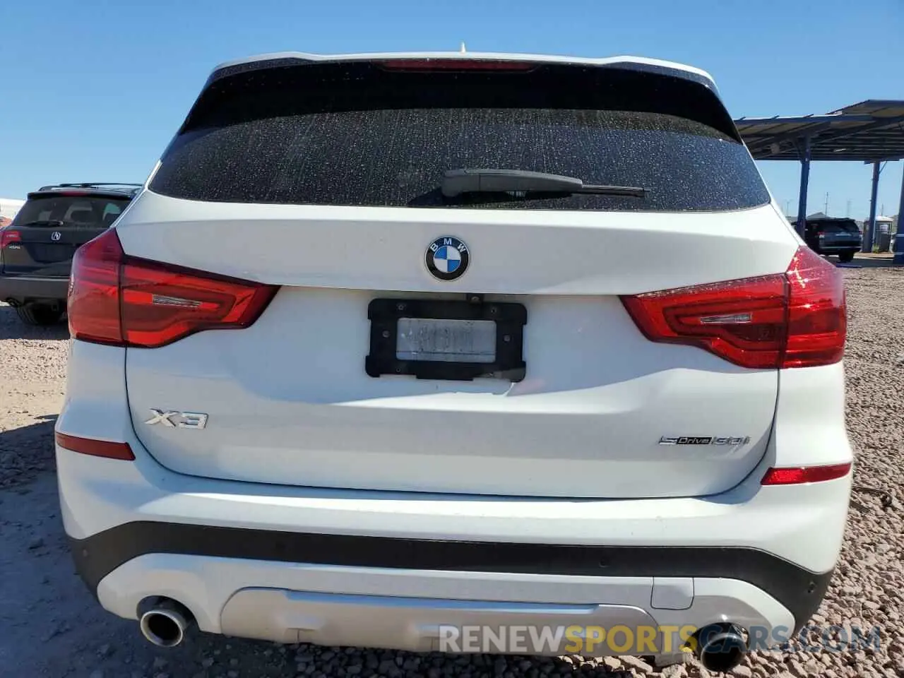 6 Photograph of a damaged car 5UXTR7C5XKLF33401 BMW X3 2019