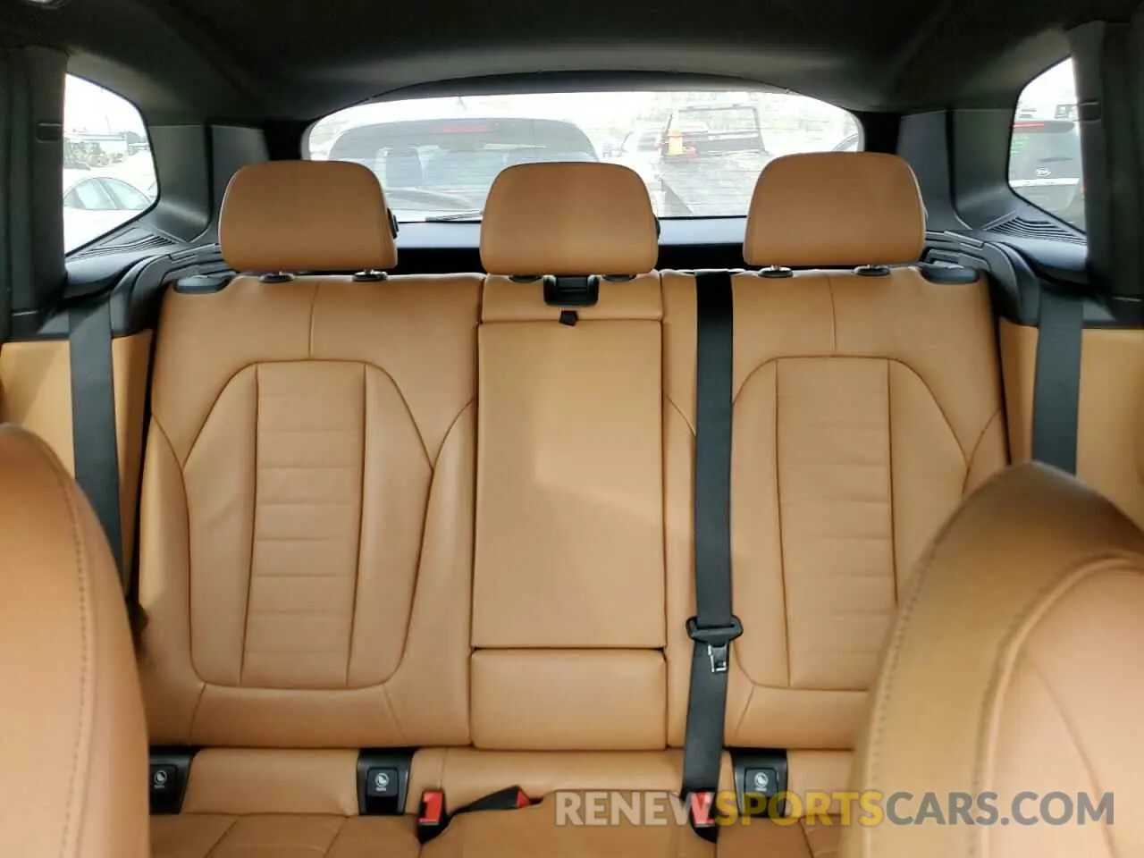 10 Photograph of a damaged car 5UXTR7C5XKLF33754 BMW X3 2019
