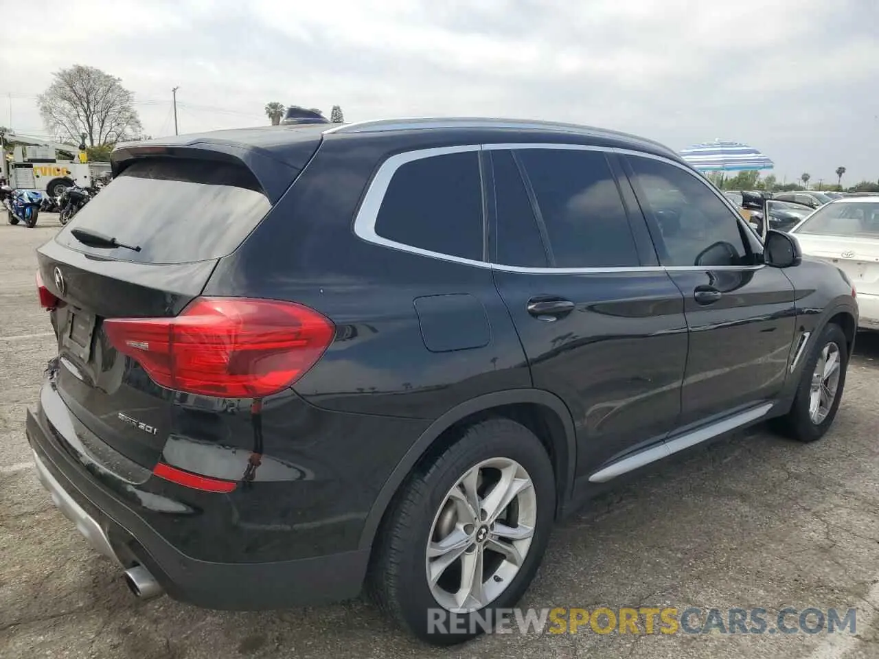 3 Photograph of a damaged car 5UXTR7C5XKLF36623 BMW X3 2019