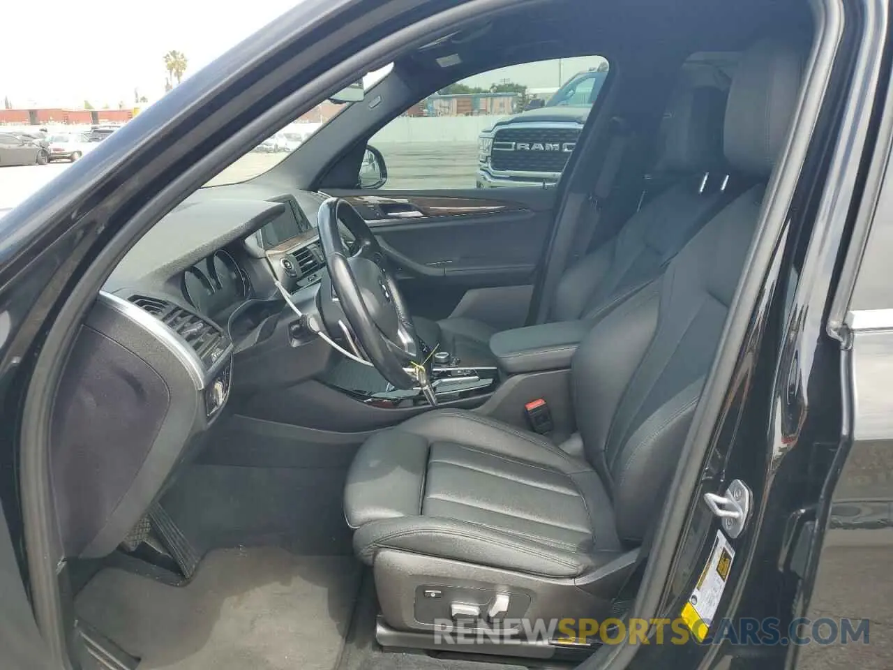 7 Photograph of a damaged car 5UXTR7C5XKLF36623 BMW X3 2019