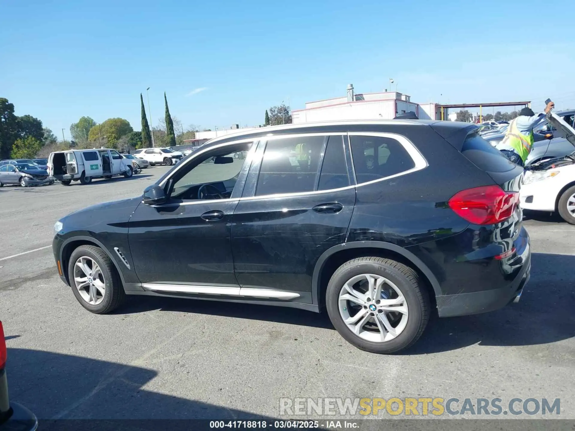 14 Photograph of a damaged car 5UXTR7C5XKLR51471 BMW X3 2019