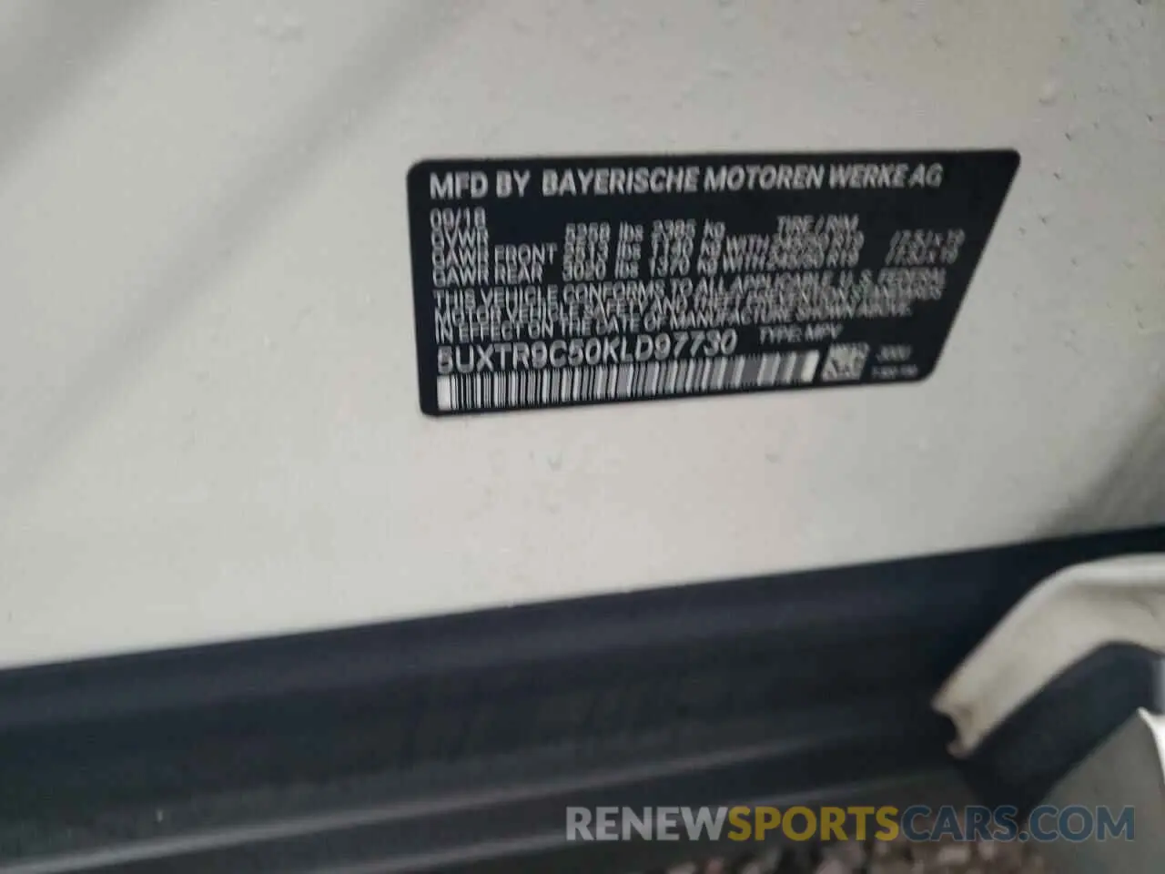 13 Photograph of a damaged car 5UXTR9C50KLD97730 BMW X3 2019