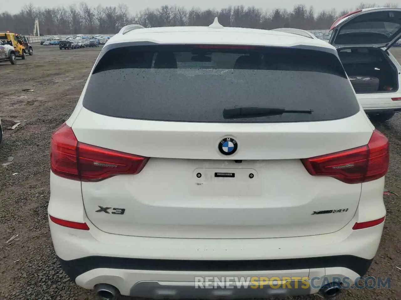 6 Photograph of a damaged car 5UXTR9C50KLD97730 BMW X3 2019