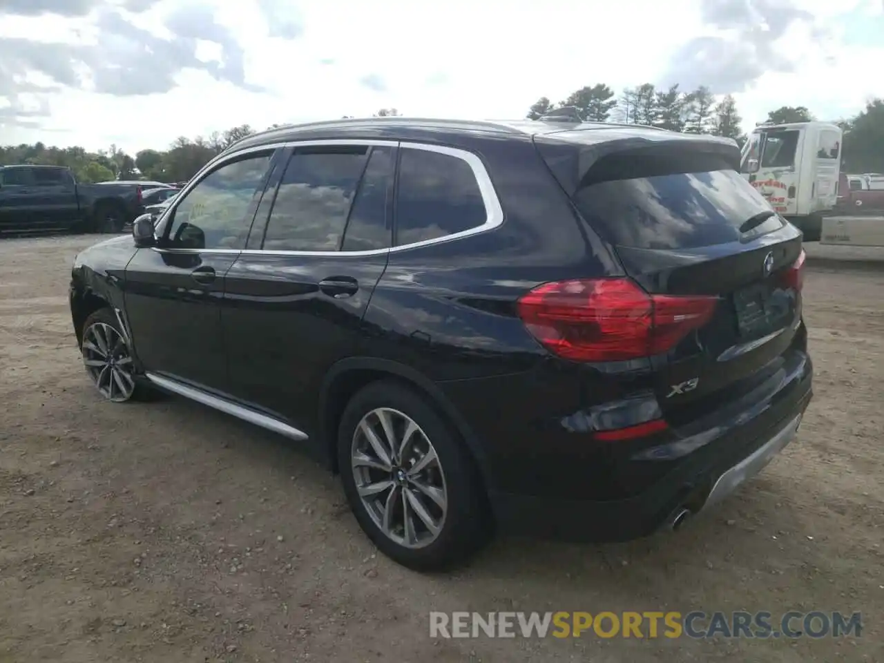 3 Photograph of a damaged car 5UXTR9C50KLE15269 BMW X3 2019