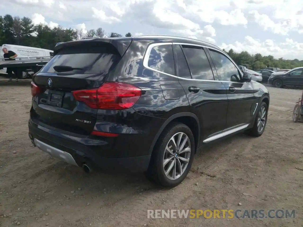 4 Photograph of a damaged car 5UXTR9C50KLE15269 BMW X3 2019