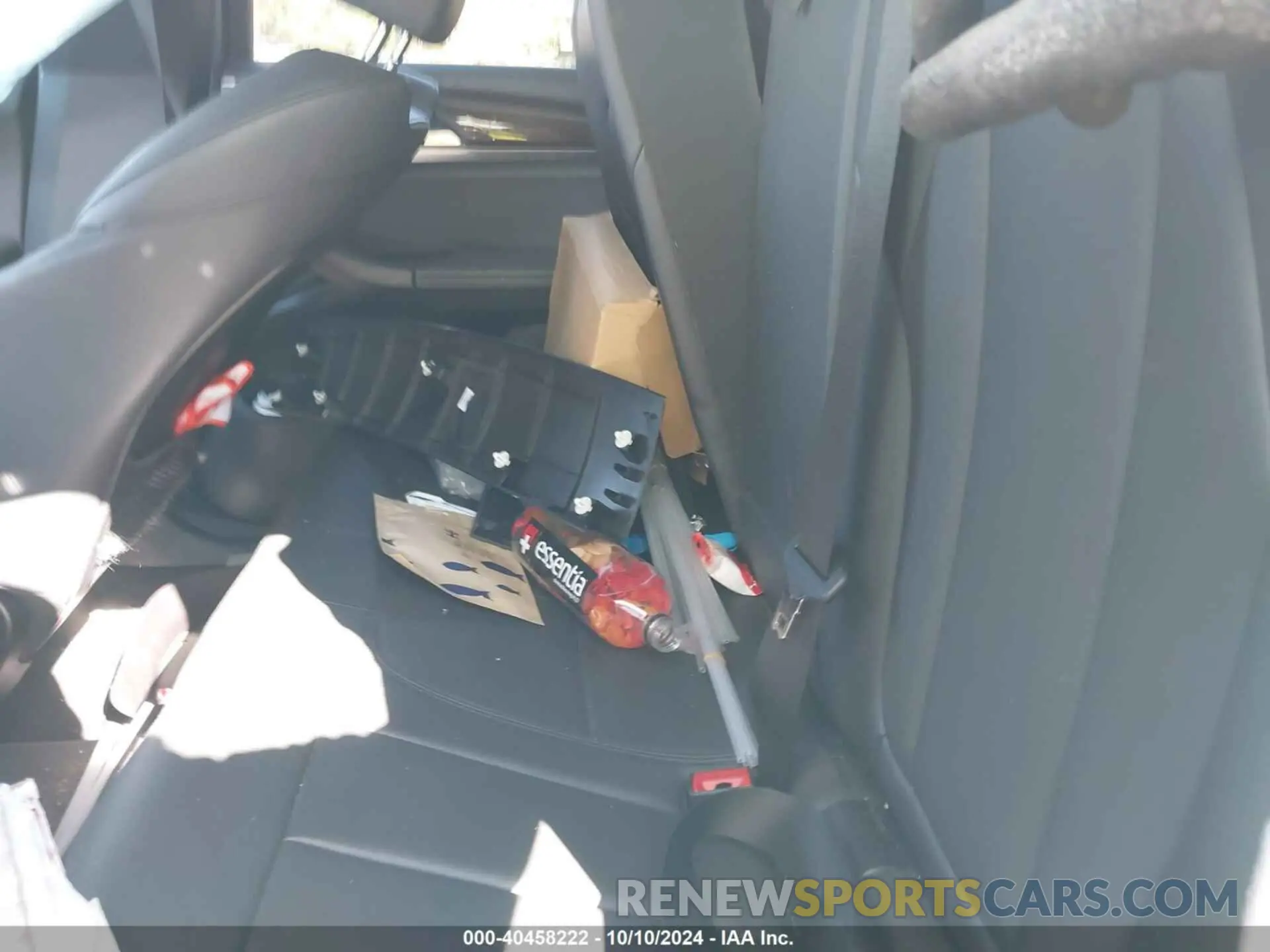 8 Photograph of a damaged car 5UXTR9C50KLE15689 BMW X3 2019