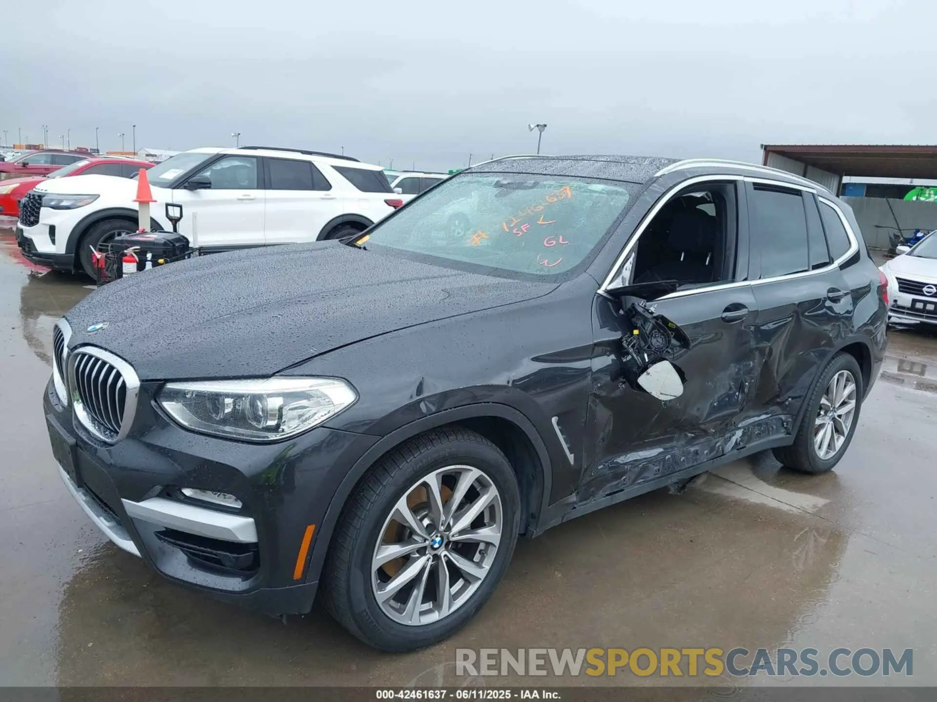 6 Photograph of a damaged car 5UXTR9C50KLE16678 BMW X3 2019