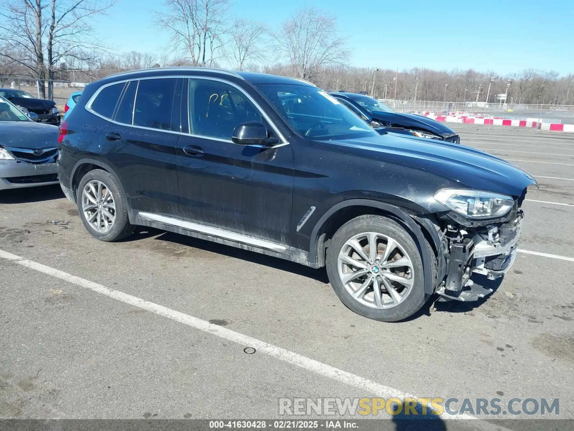 1 Photograph of a damaged car 5UXTR9C50KLE21928 BMW X3 2019