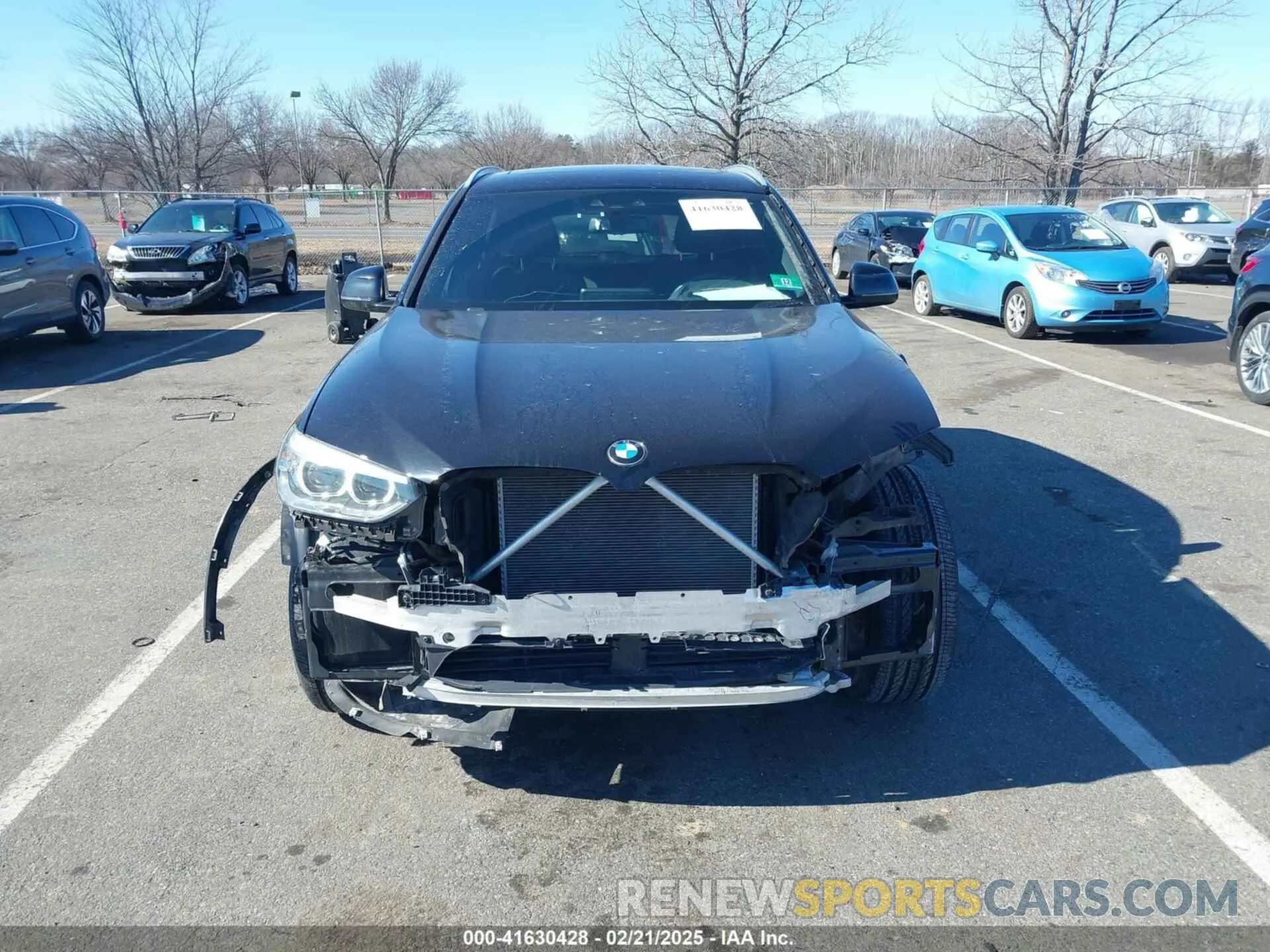 13 Photograph of a damaged car 5UXTR9C50KLE21928 BMW X3 2019