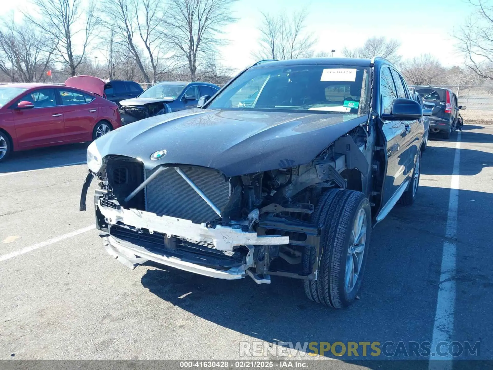 6 Photograph of a damaged car 5UXTR9C50KLE21928 BMW X3 2019
