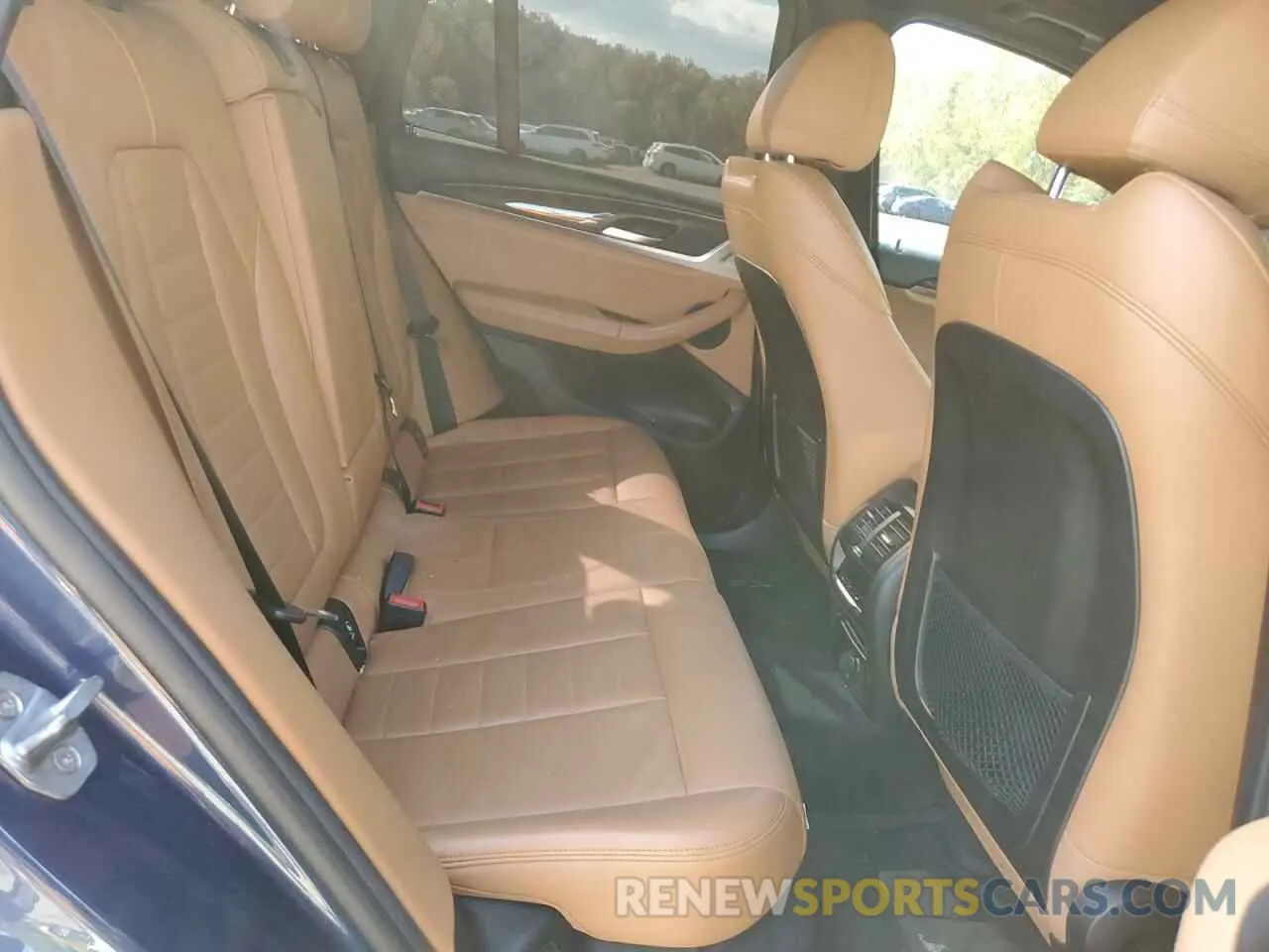 11 Photograph of a damaged car 5UXTR9C50KLP76952 BMW X3 2019