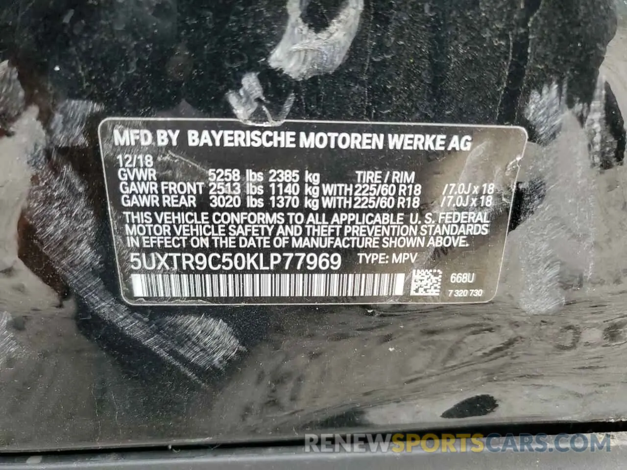 13 Photograph of a damaged car 5UXTR9C50KLP77969 BMW X3 2019