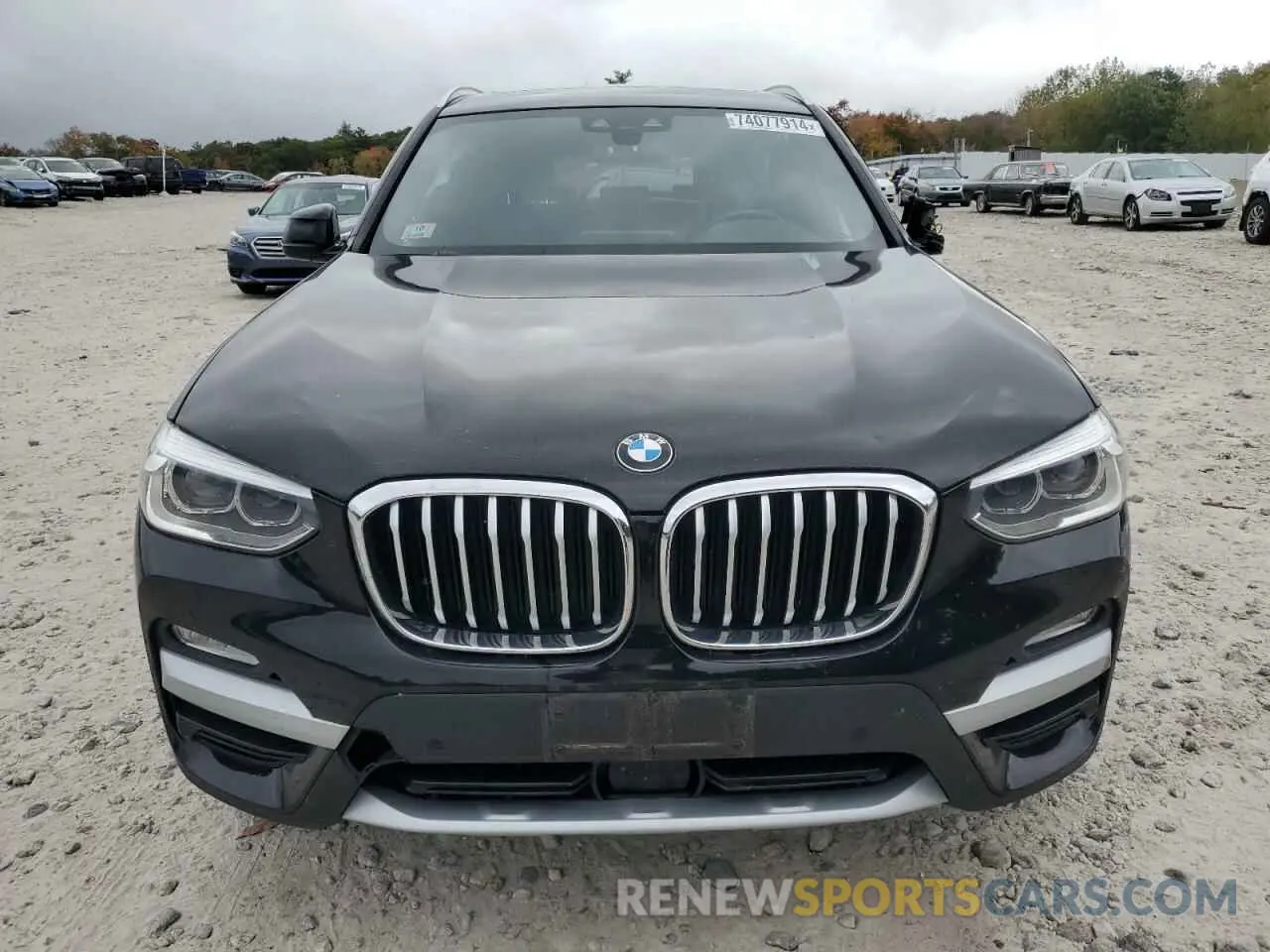 5 Photograph of a damaged car 5UXTR9C50KLP77969 BMW X3 2019