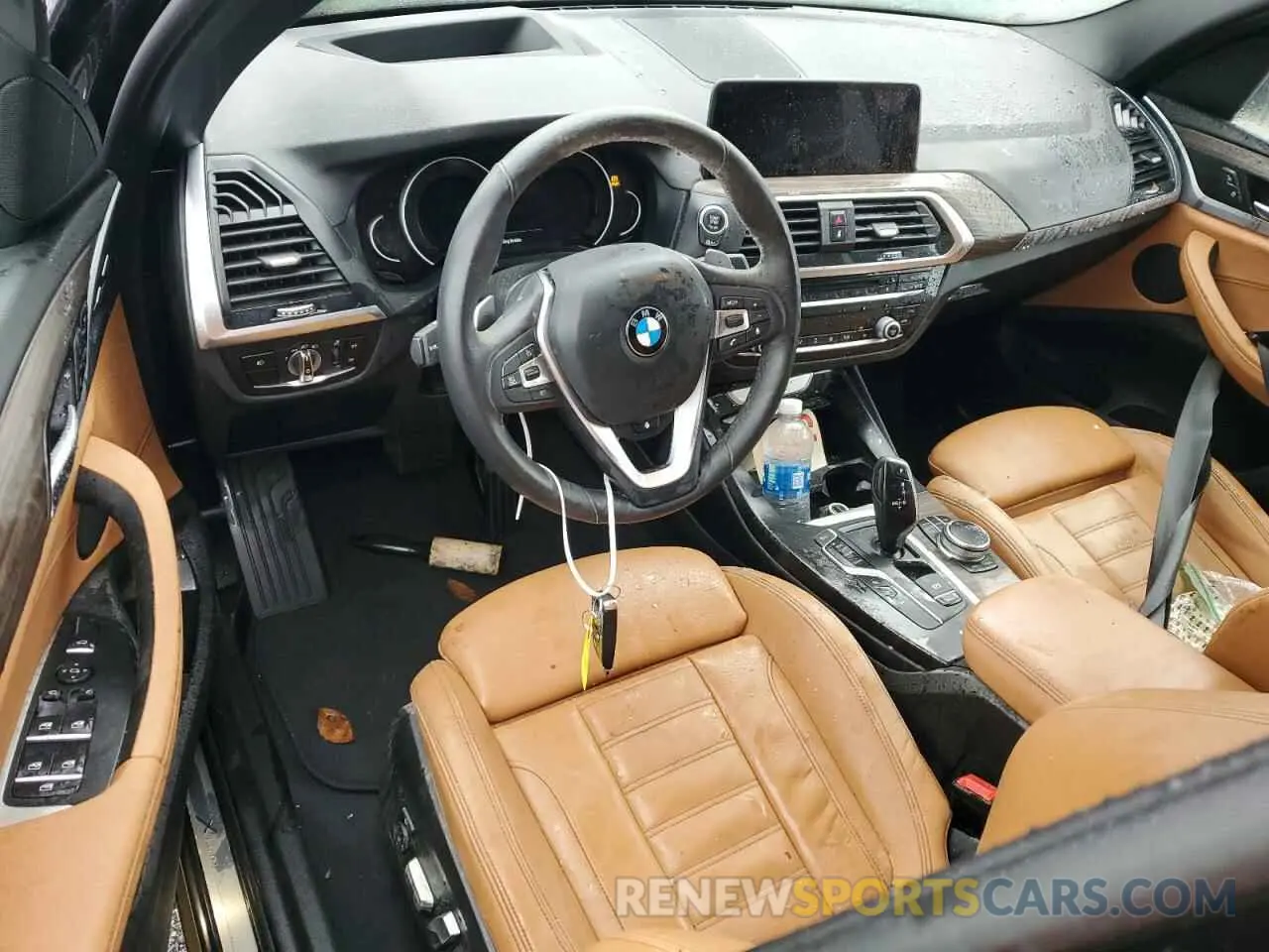 8 Photograph of a damaged car 5UXTR9C50KLP83321 BMW X3 2019