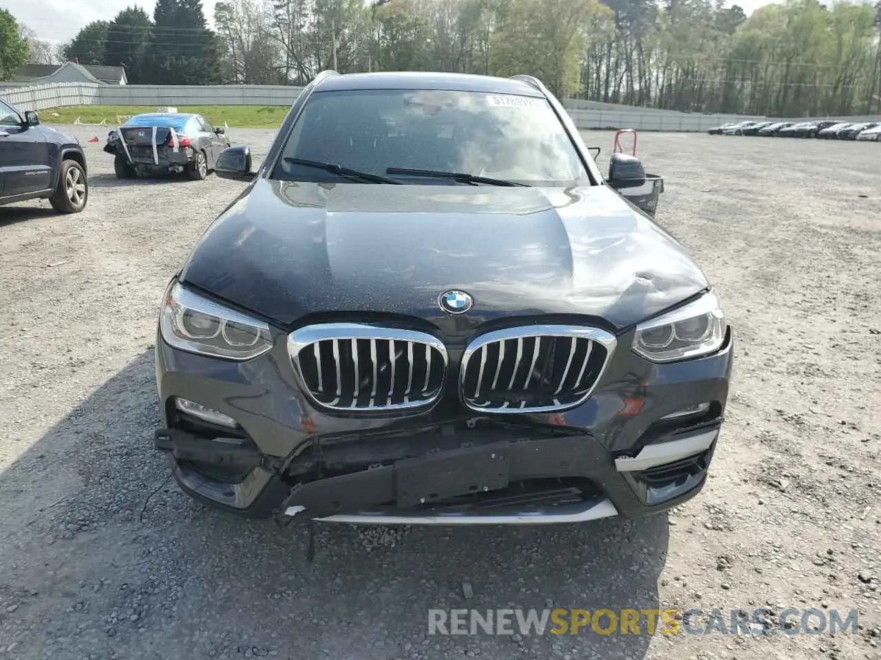 5 Photograph of a damaged car 5UXTR9C50KLP84646 BMW X3 2019