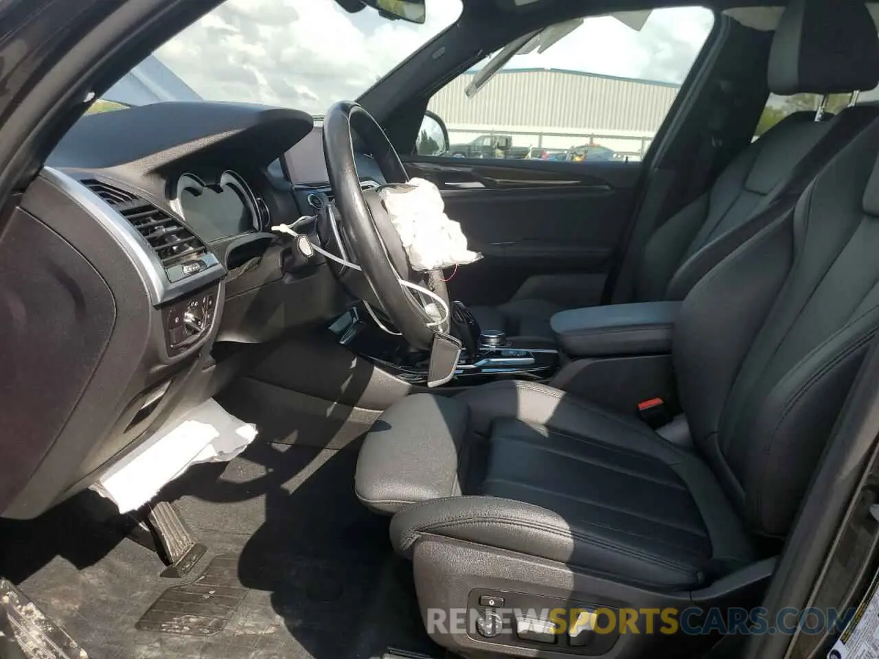 7 Photograph of a damaged car 5UXTR9C50KLP84646 BMW X3 2019