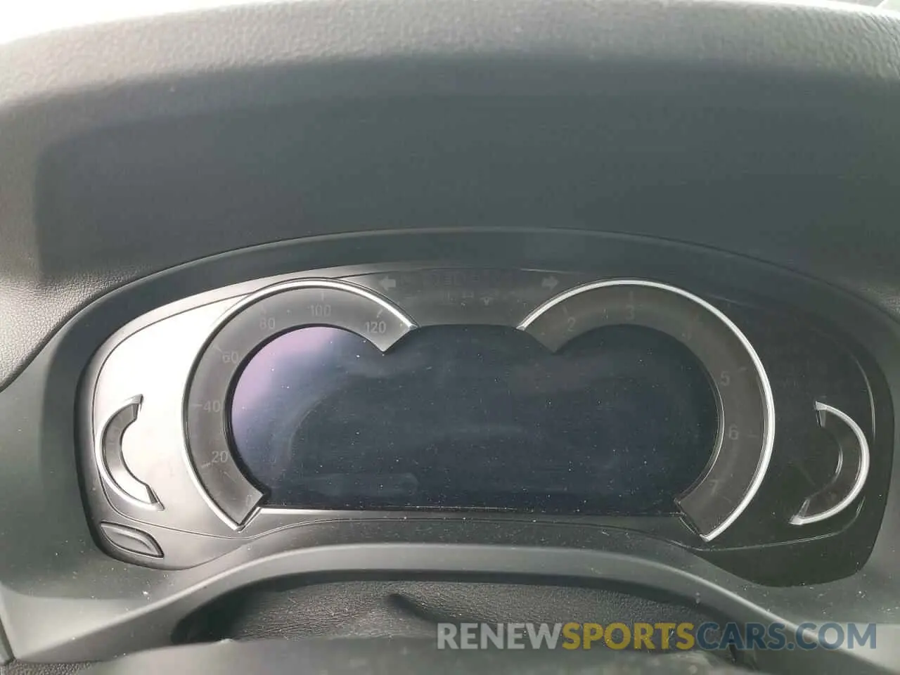 9 Photograph of a damaged car 5UXTR9C50KLP87790 BMW X3 2019