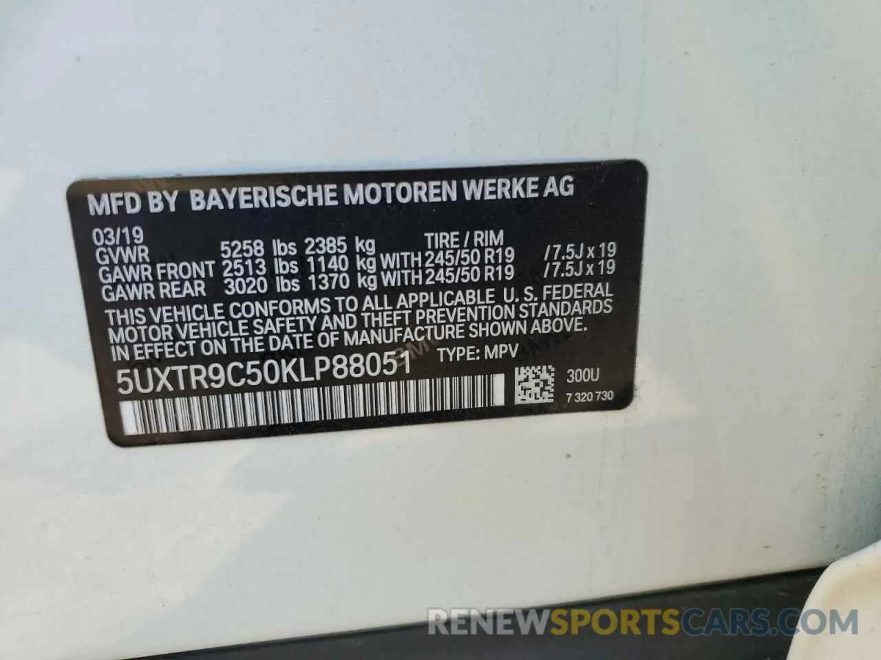 14 Photograph of a damaged car 5UXTR9C50KLP88051 BMW X3 2019