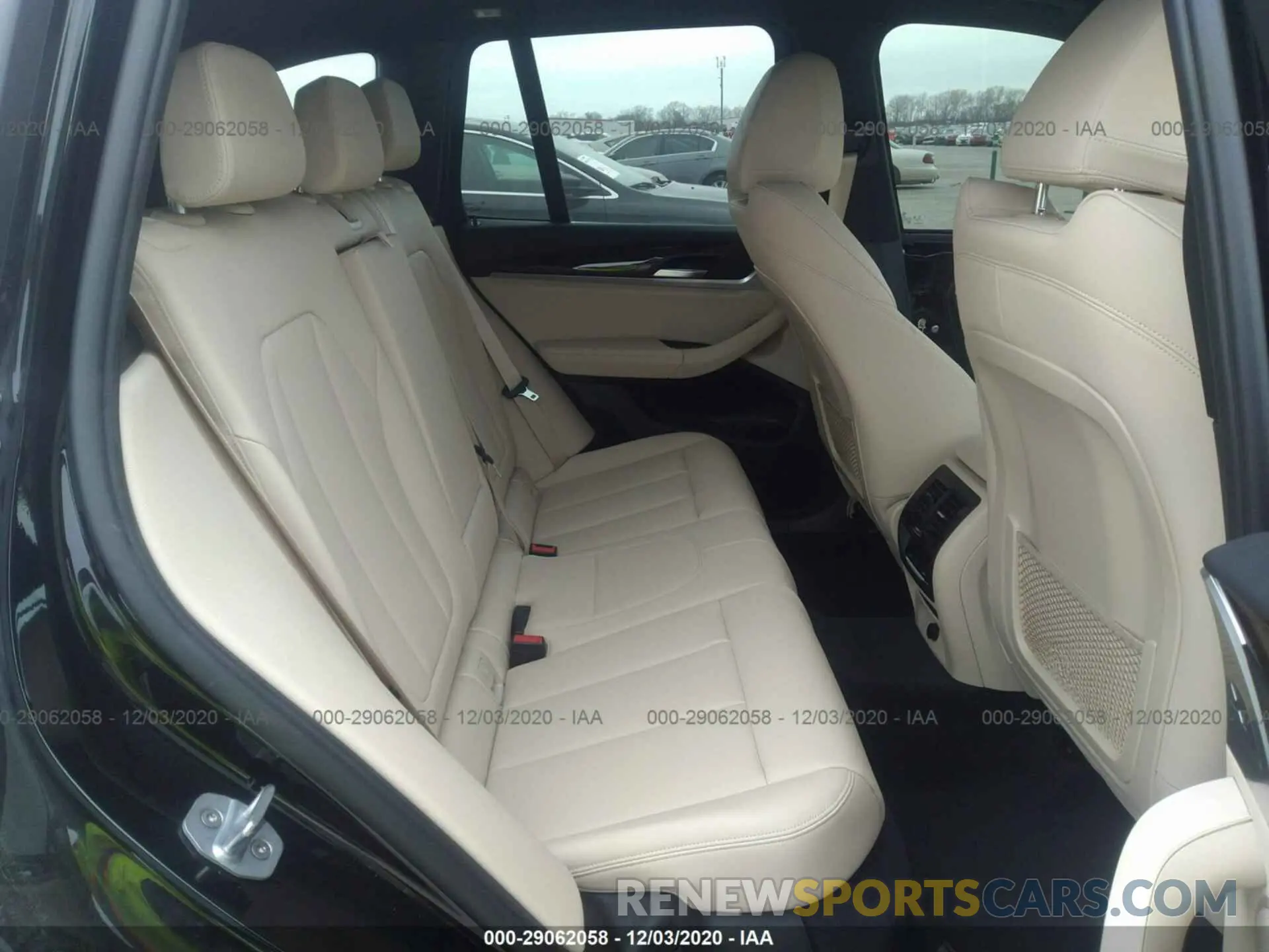 8 Photograph of a damaged car 5UXTR9C50KLP88504 BMW X3 2019