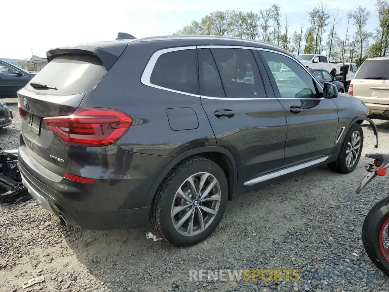 3 Photograph of a damaged car 5UXTR9C50KLP90236 BMW X3 2019