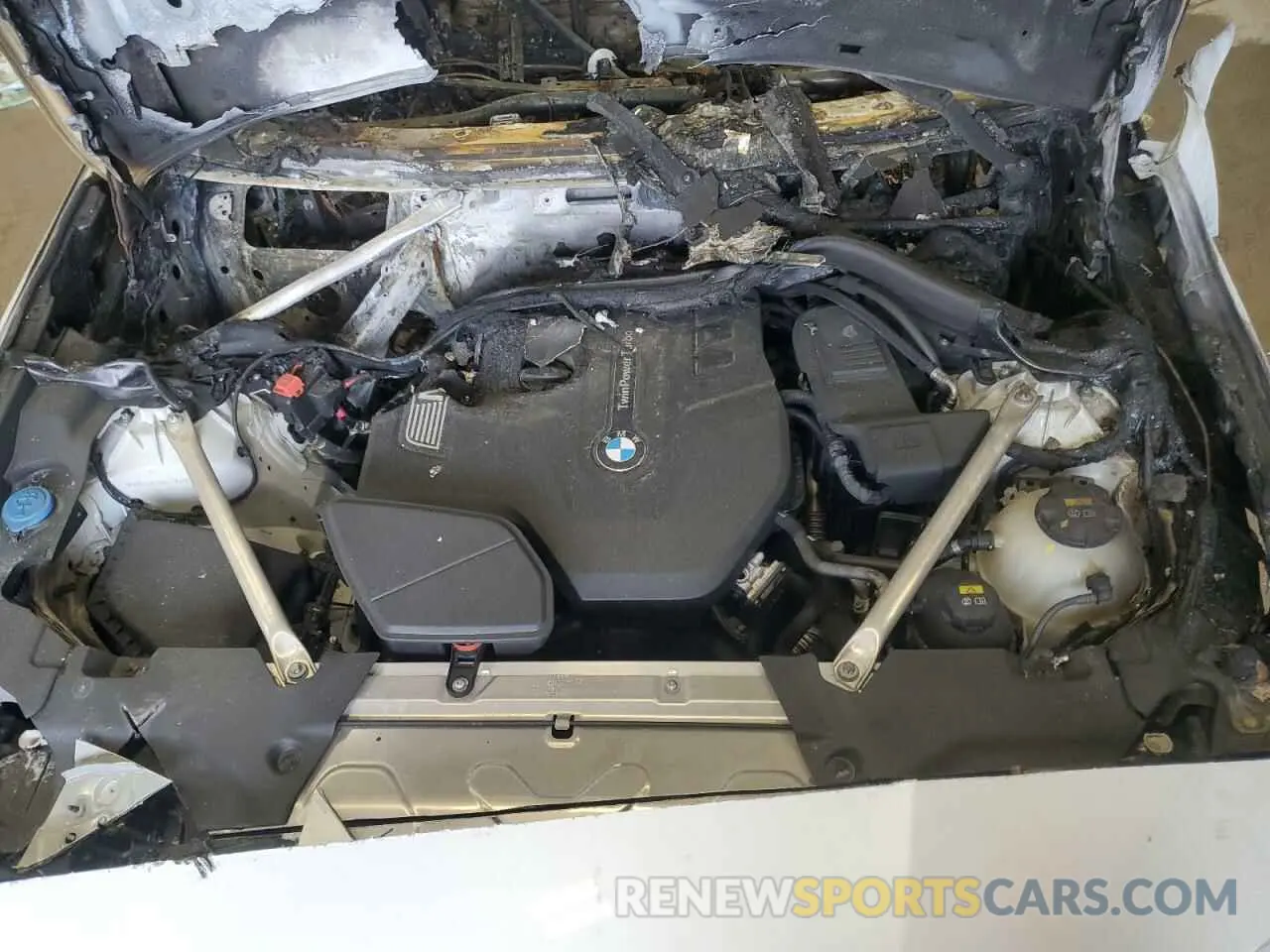 12 Photograph of a damaged car 5UXTR9C50KLP97705 BMW X3 2019