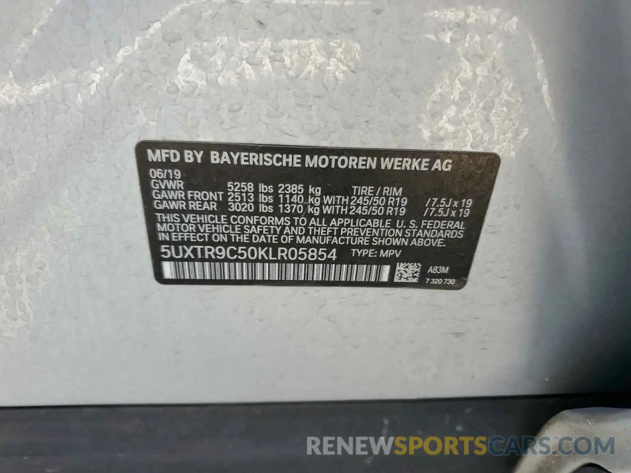 14 Photograph of a damaged car 5UXTR9C50KLR05854 BMW X3 2019