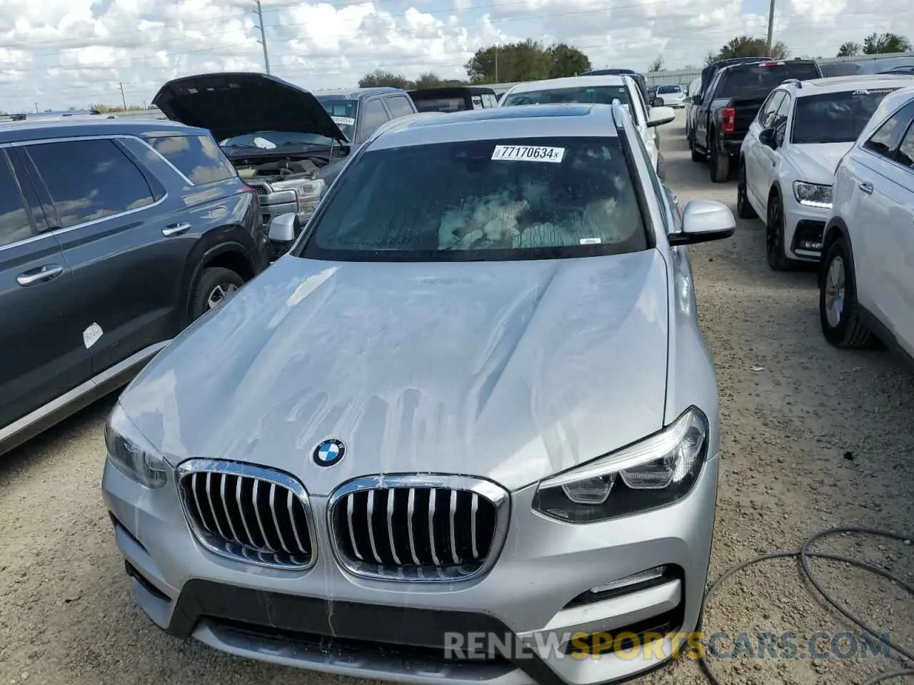 5 Photograph of a damaged car 5UXTR9C50KLR05854 BMW X3 2019