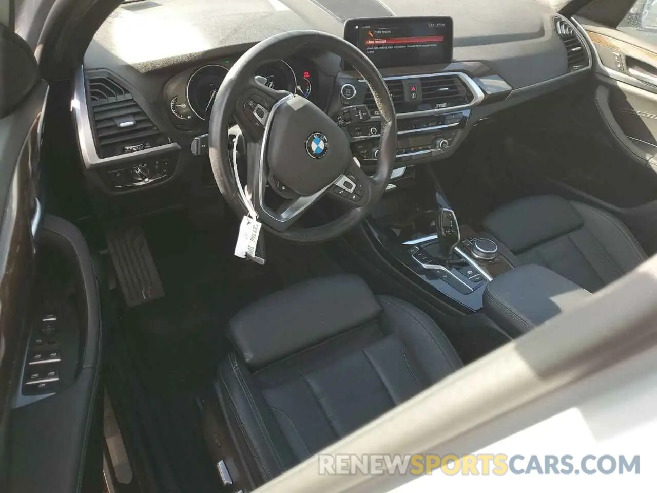 8 Photograph of a damaged car 5UXTR9C50KLR05854 BMW X3 2019