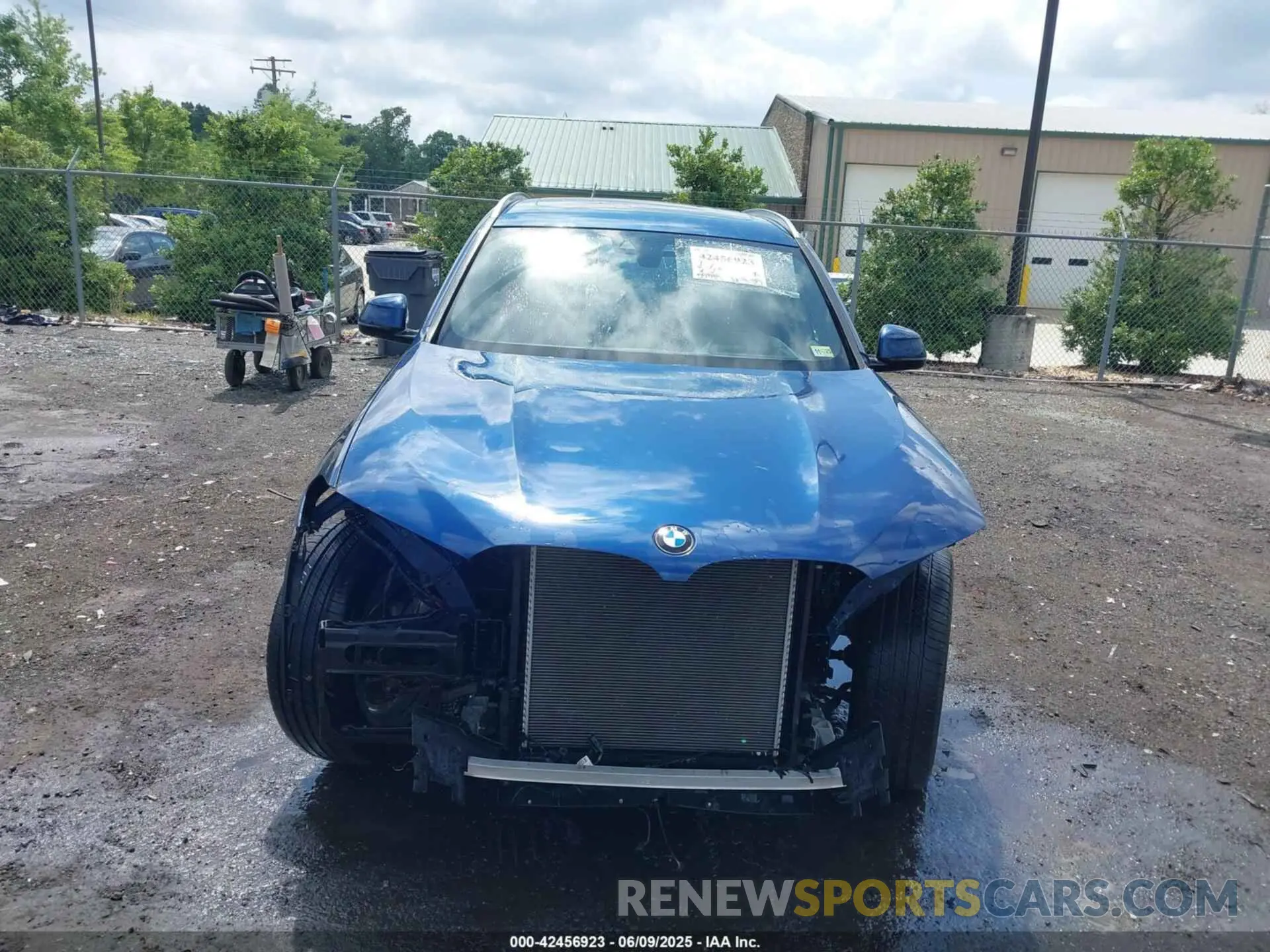 13 Photograph of a damaged car 5UXTR9C51KLD96652 BMW X3 2019