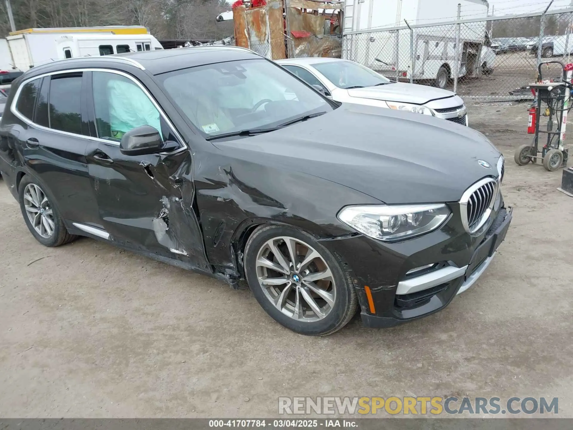 1 Photograph of a damaged car 5UXTR9C51KLD98868 BMW X3 2019