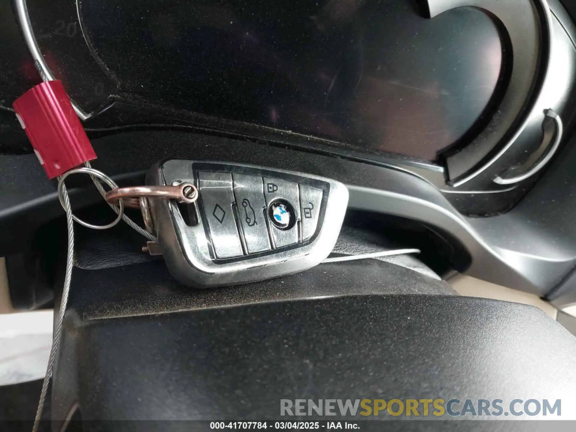 11 Photograph of a damaged car 5UXTR9C51KLD98868 BMW X3 2019