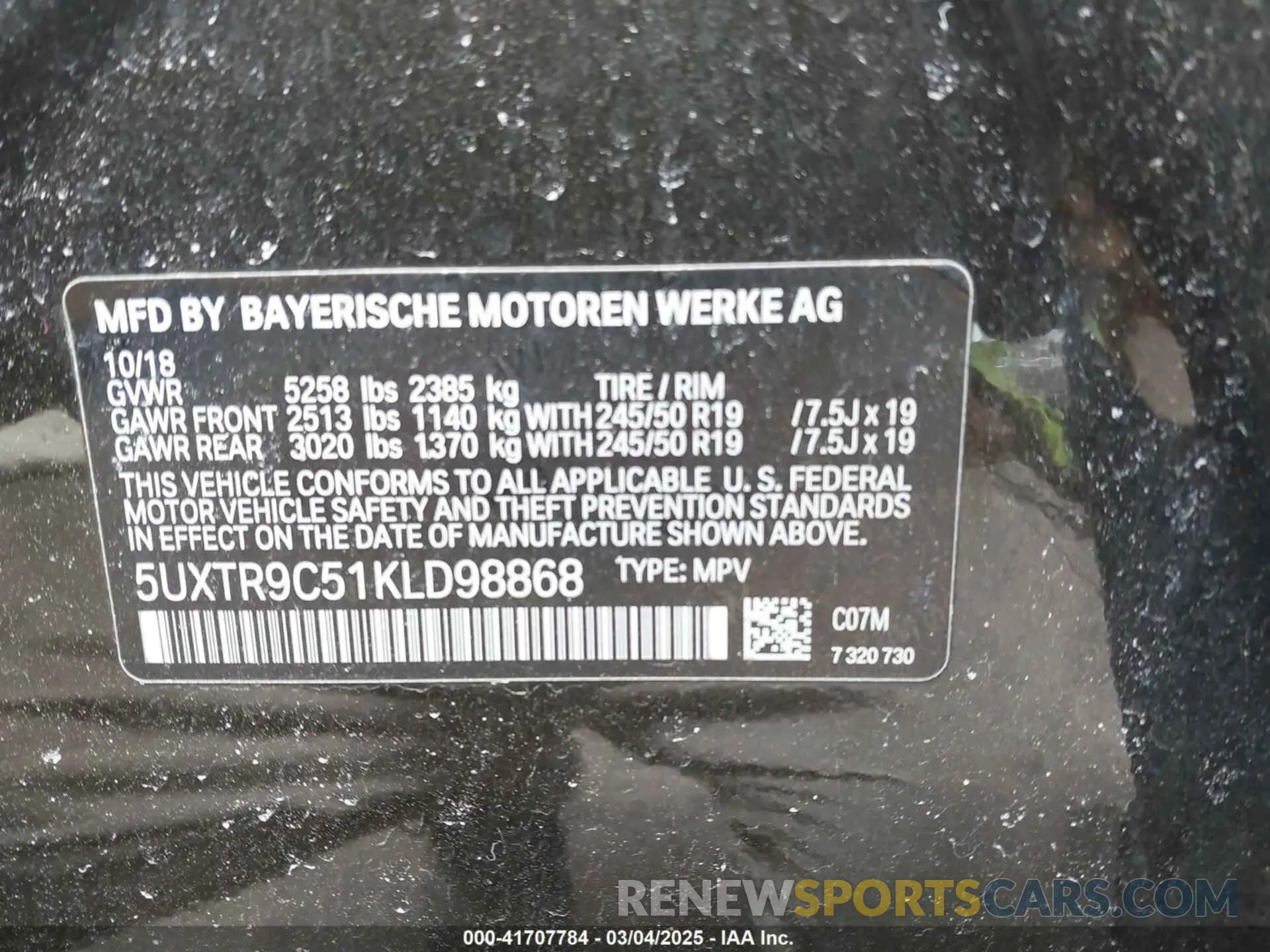 9 Photograph of a damaged car 5UXTR9C51KLD98868 BMW X3 2019