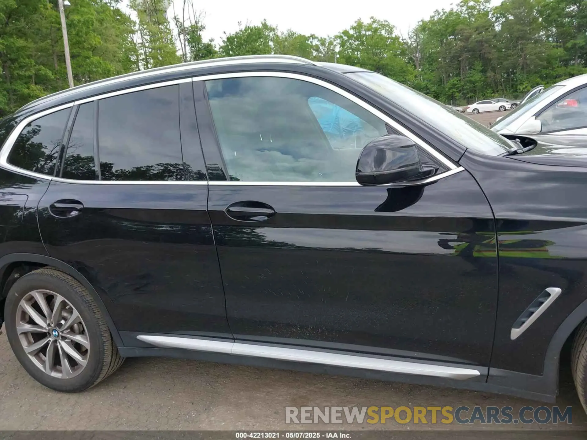 13 Photograph of a damaged car 5UXTR9C51KLE19086 BMW X3 2019
