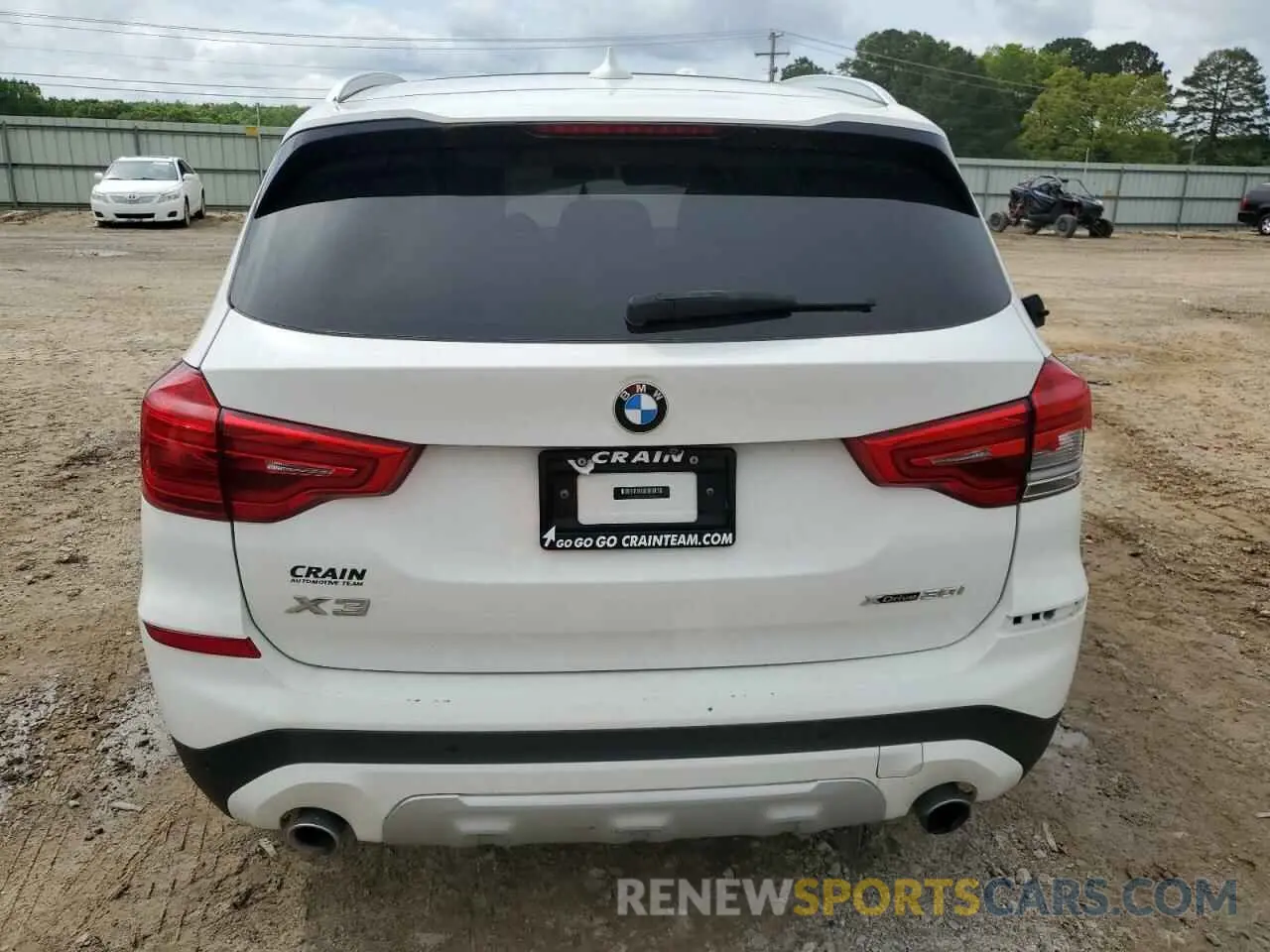 6 Photograph of a damaged car 5UXTR9C51KLP93386 BMW X3 2019