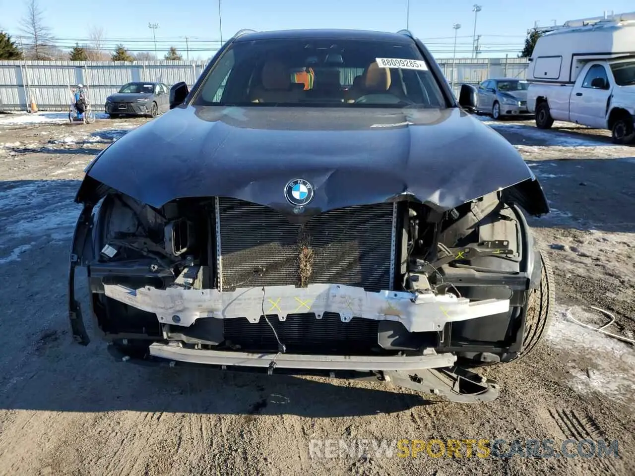 5 Photograph of a damaged car 5UXTR9C51KLP96921 BMW X3 2019