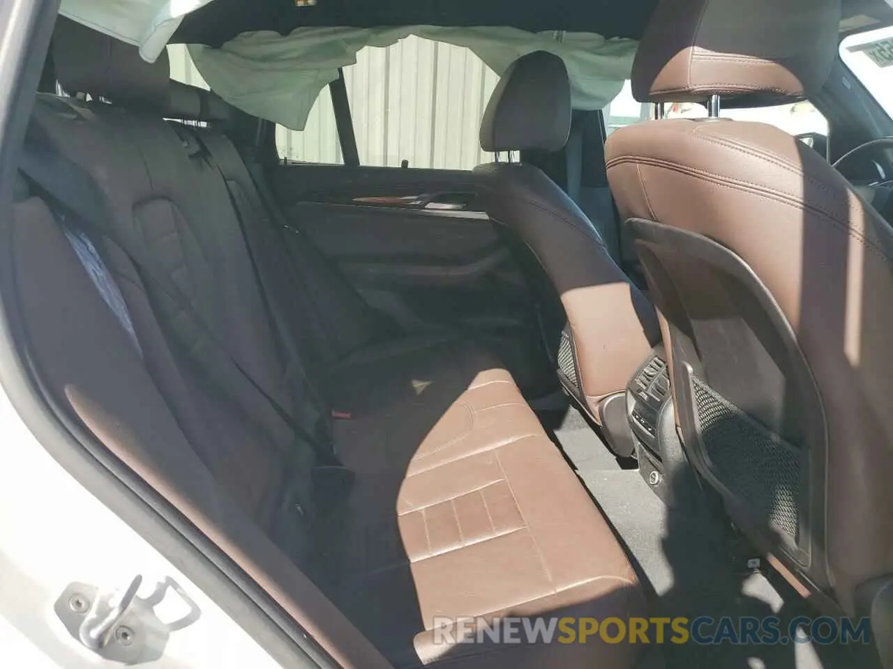 11 Photograph of a damaged car 5UXTR9C51KLR06754 BMW X3 2019